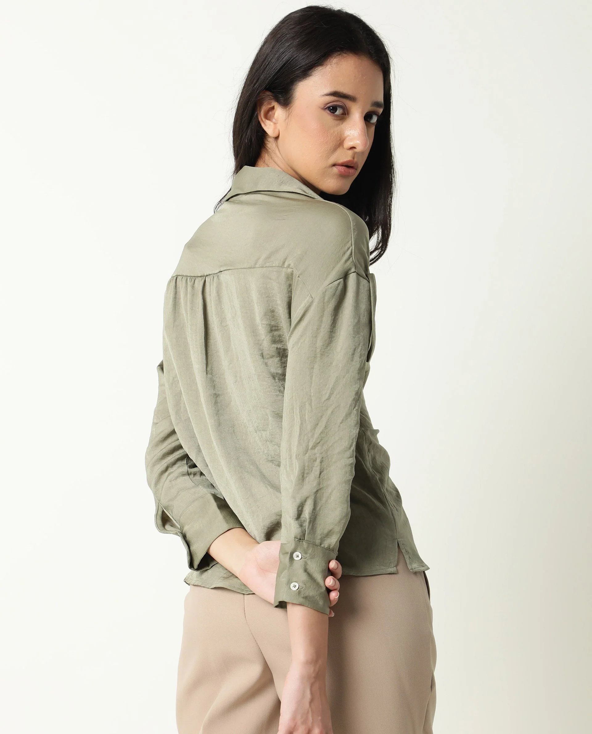 Rareism Women's Hullay Green Spread Collar Plain Knee Length Tailored Top - Image 5