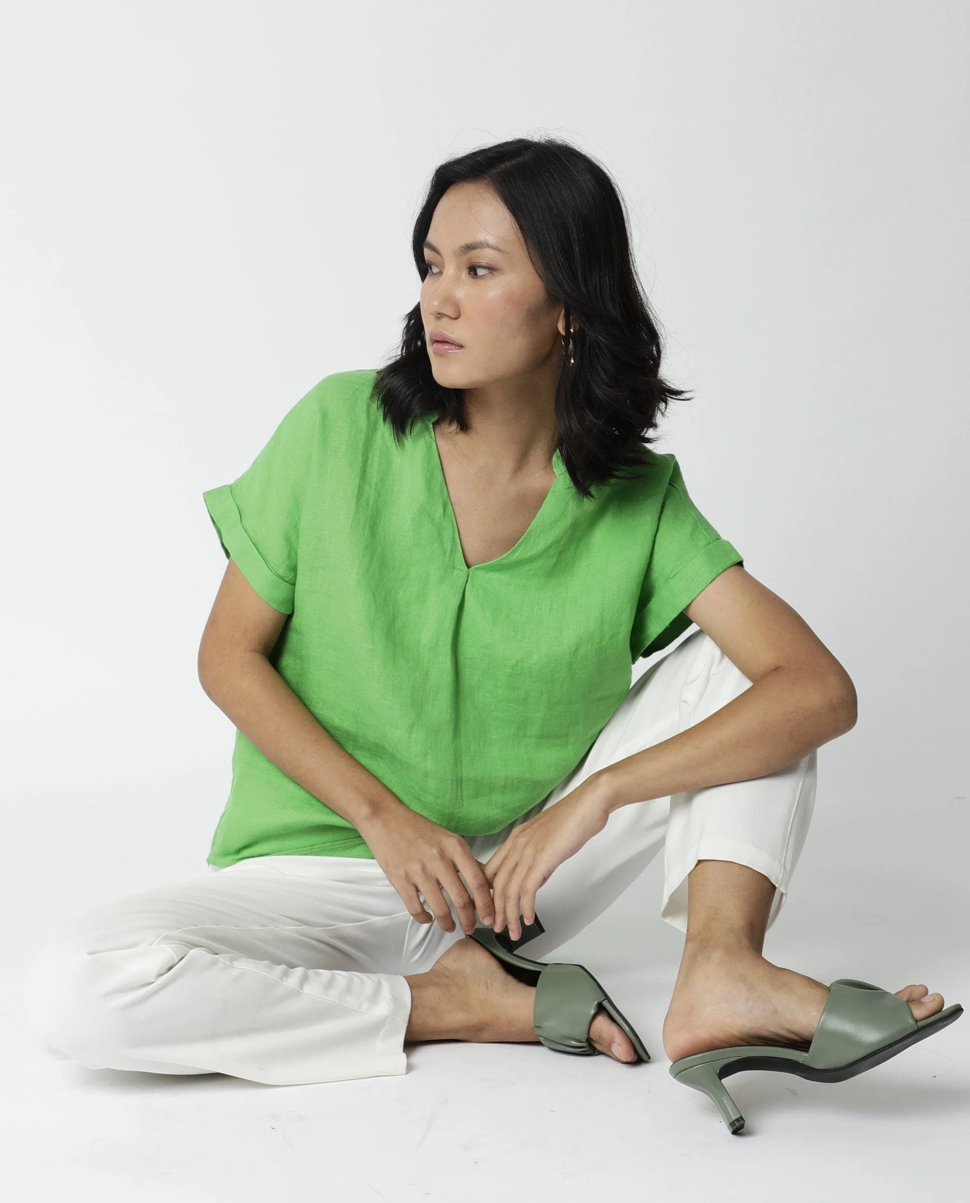 Rareism Women Hute Green Top Full Sleeves Solid - Image 4