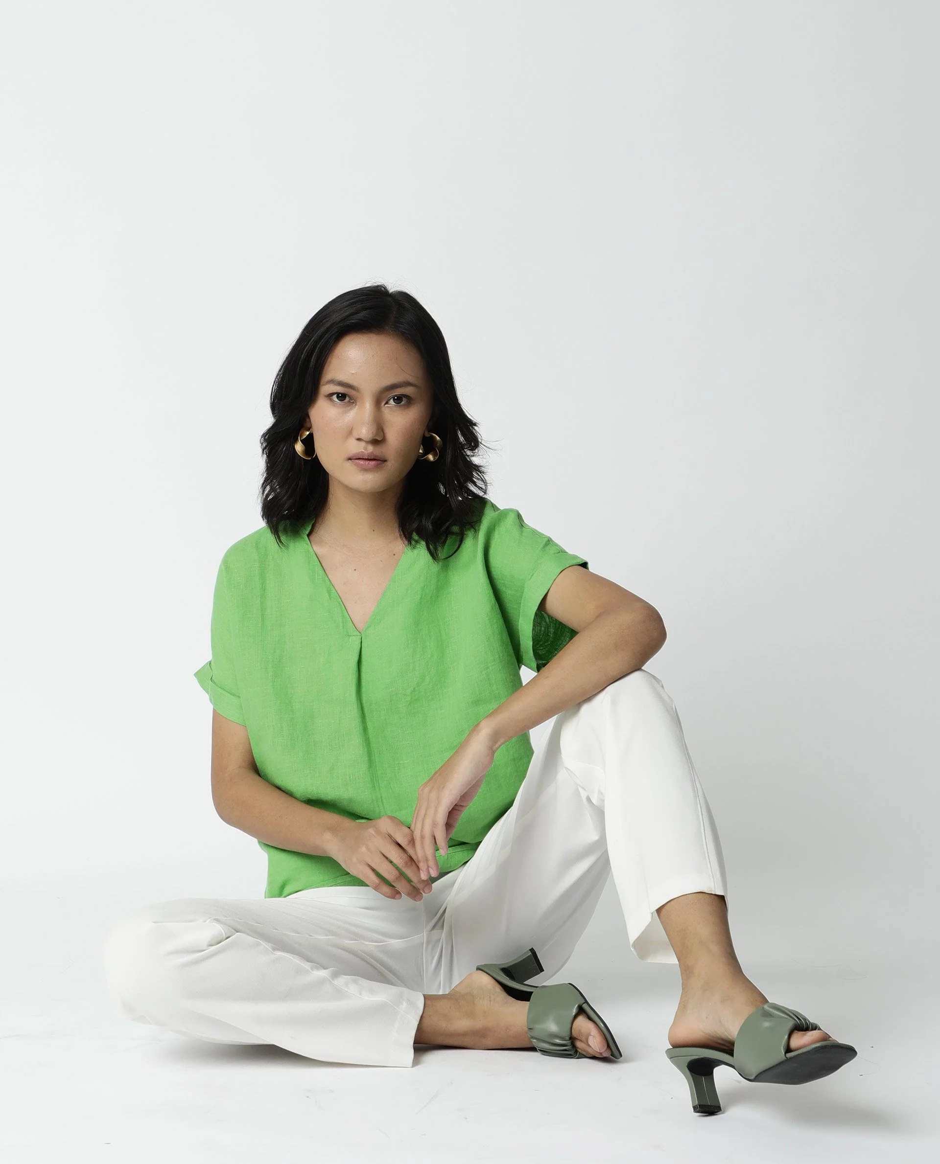 Rareism Women Hute Green Top Full Sleeves Solid - Image 5
