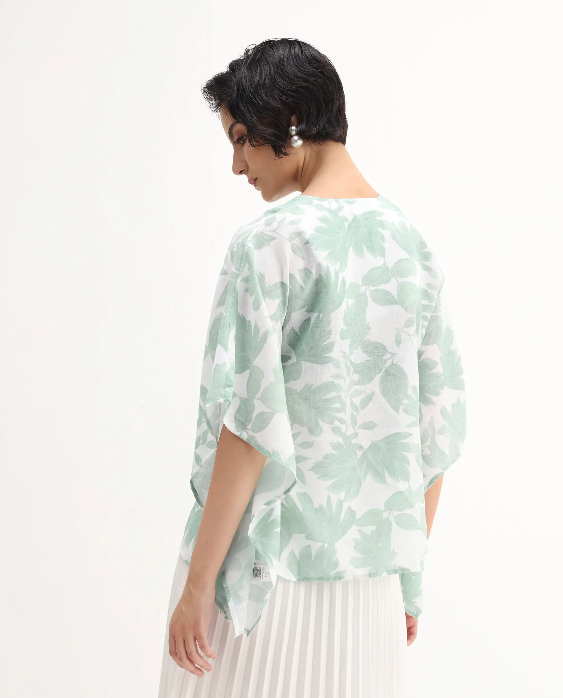 Rareism Women's Ibac Light Green Linen V-Neck Floral Print Kimono Sleeve Relaxed Fit Top - Image 8