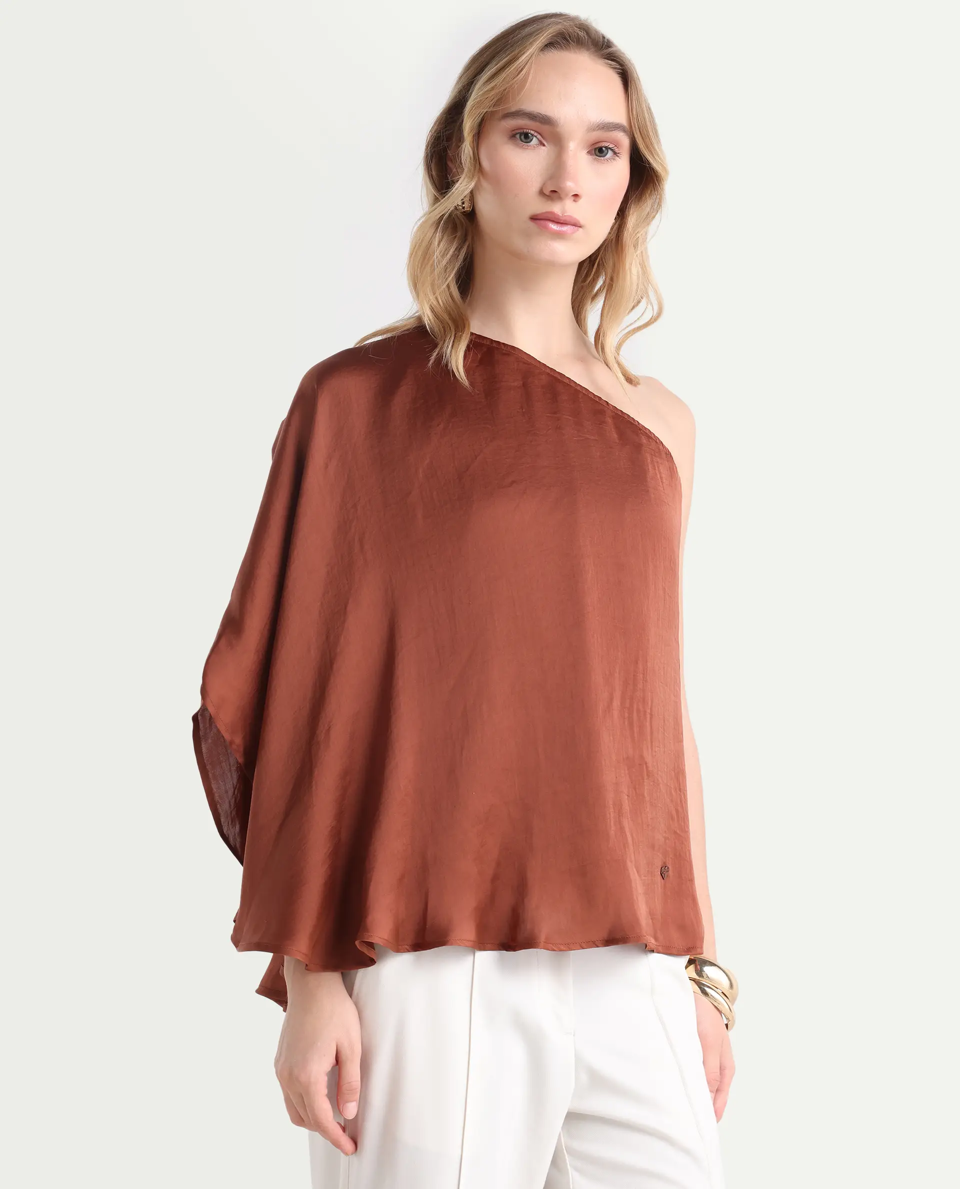 Rareism Women's Ibis Dark Brown Polyester Collarless Plain Flared Sleeve Regular Fit Top - Image 7