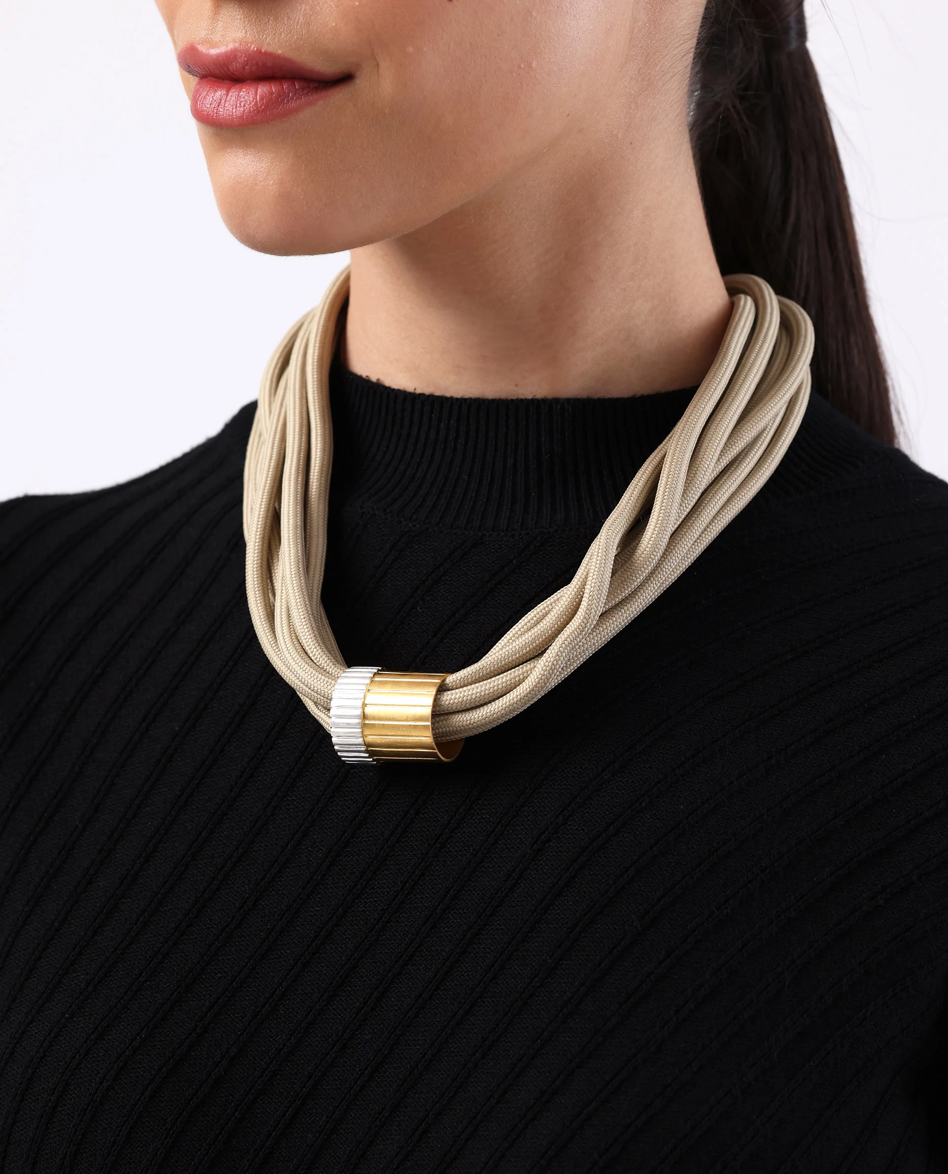 Rareism Women Impression Biege Necklace - Image 2