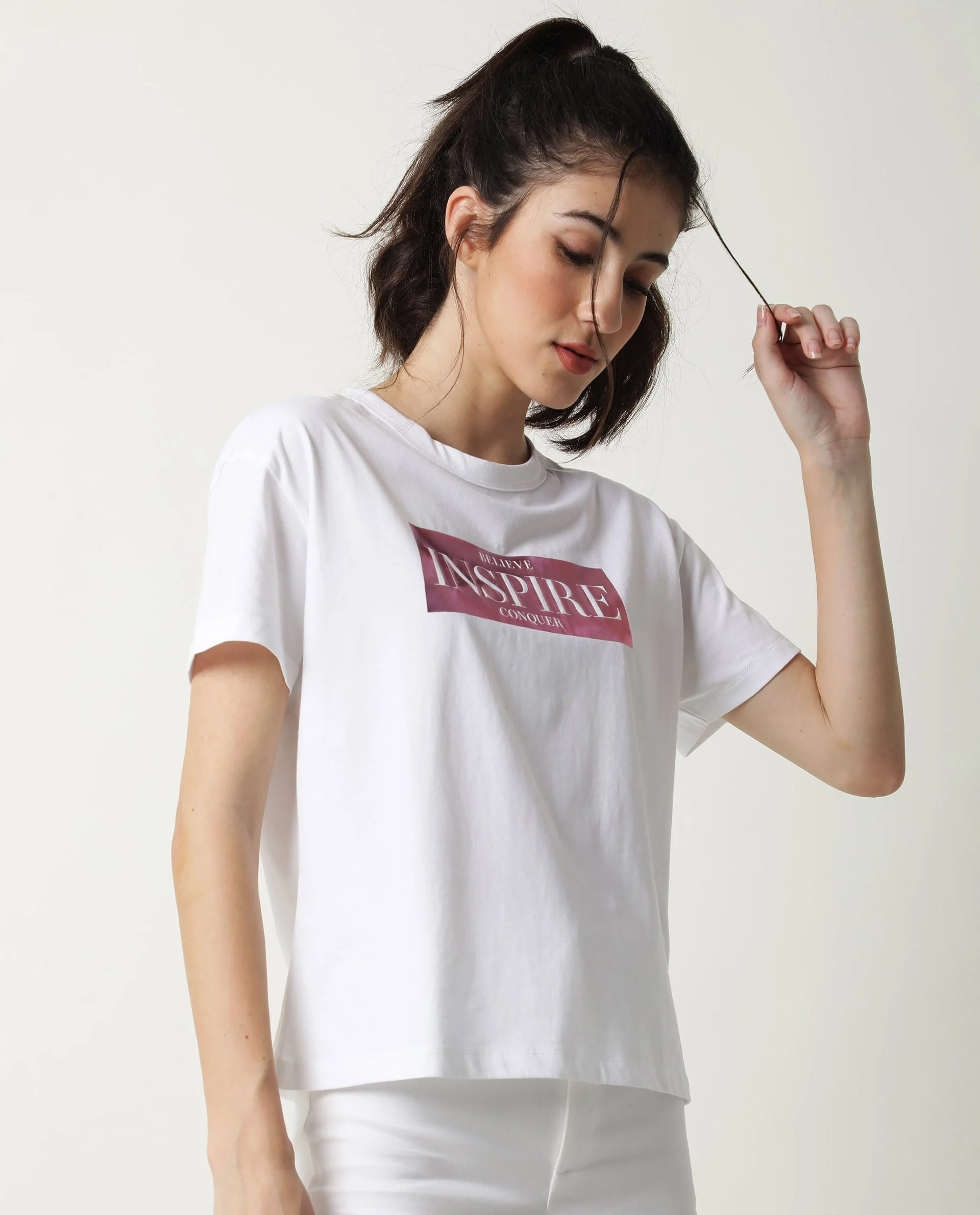 Rareism Women's Inago White Cotton Crew Neck Graphic Print Crop Regular Fit T-Shirt - Image 8