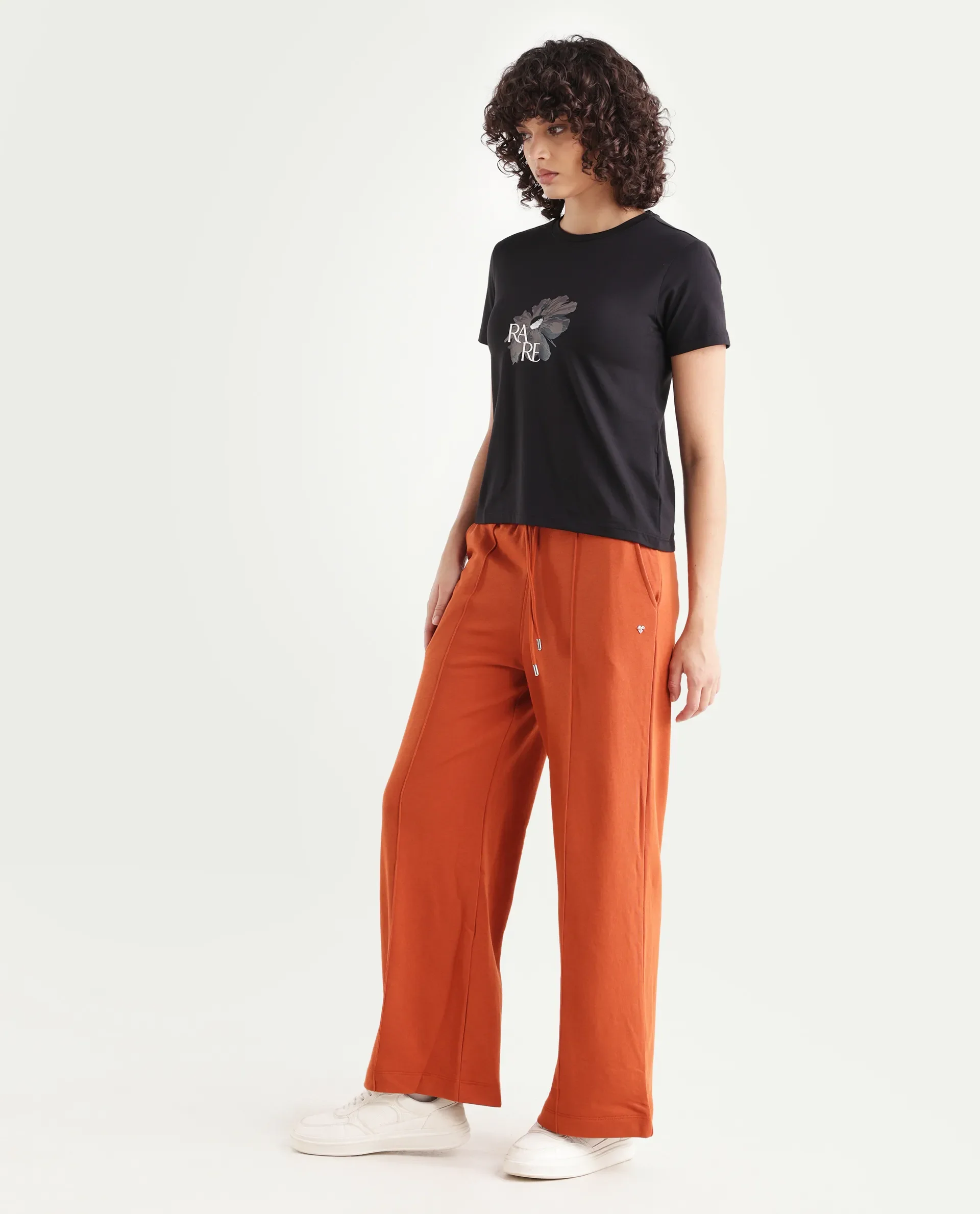 Rareism Women's Inout Rust Cotton Blend Plain Ankle Length Wide Track Pant - Image 2