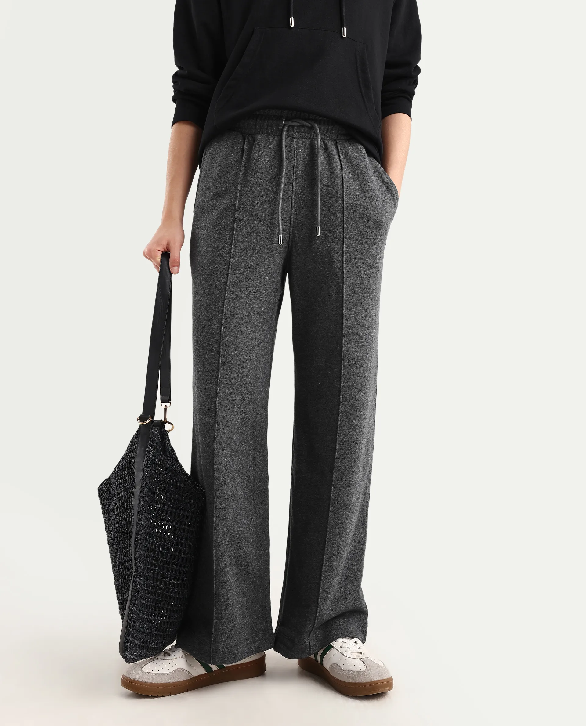 Rareism Women's Inout Dark Grey Cotton Blend Plain Ankle Length Wide Track Pant - Image 2