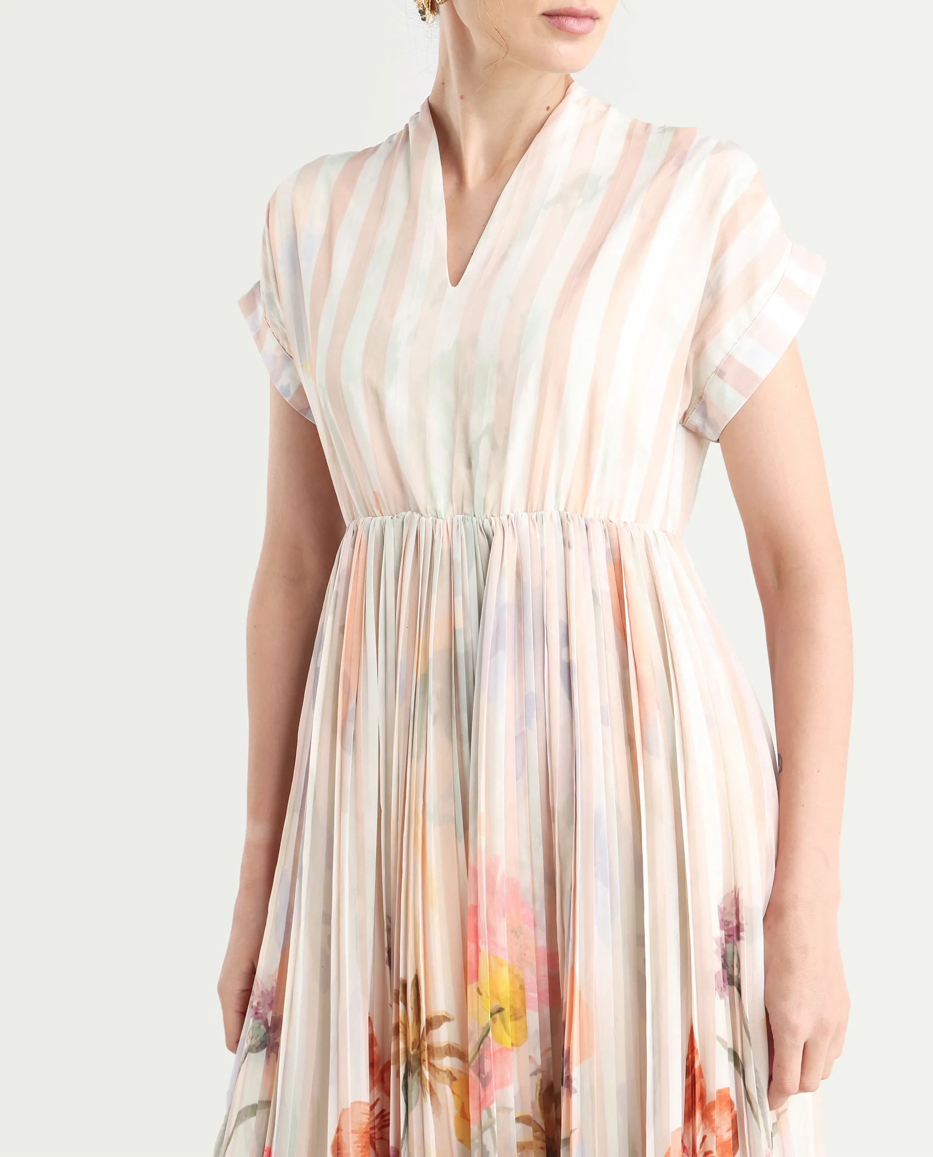 Rareism Women's Inuzuka Light Multi Polyester V-Neck Floral Print Extended Sleeves Midi Fit And Flare Dress - Image 5