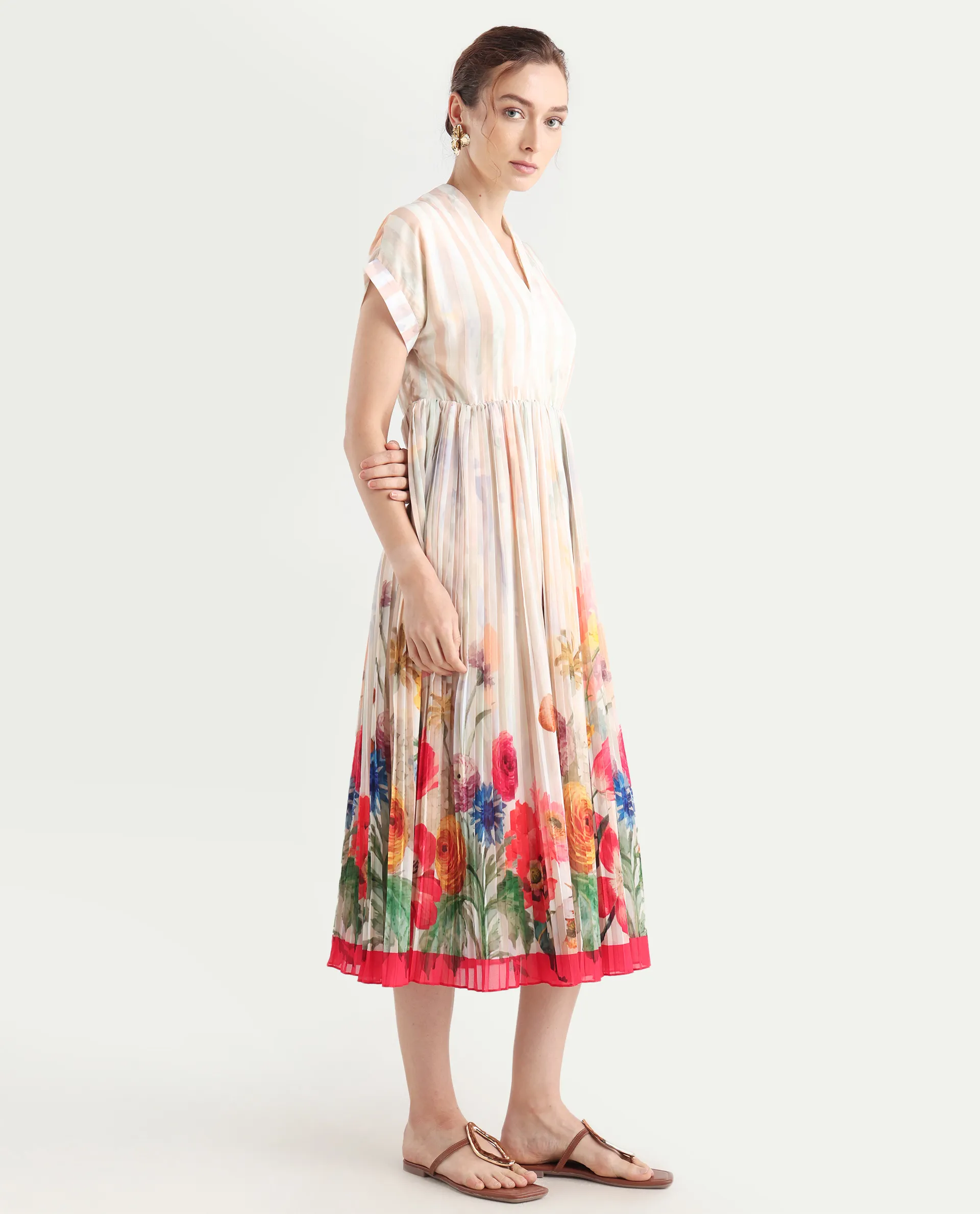 Rareism Women's Inuzuka Light Multi Polyester V-Neck Floral Print Extended Sleeves Midi Fit And Flare Dress - Image 7