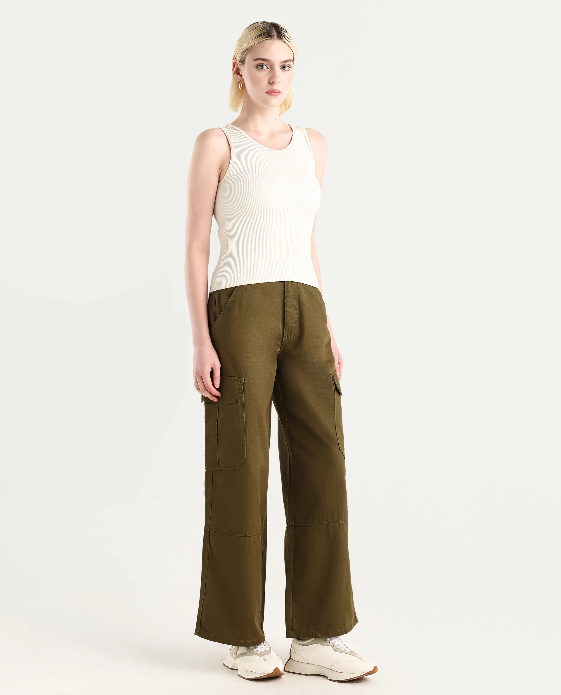 Rareism Women's Itsiz Olive Cotton Plain Ankle Length Wide Trouser - Image 6