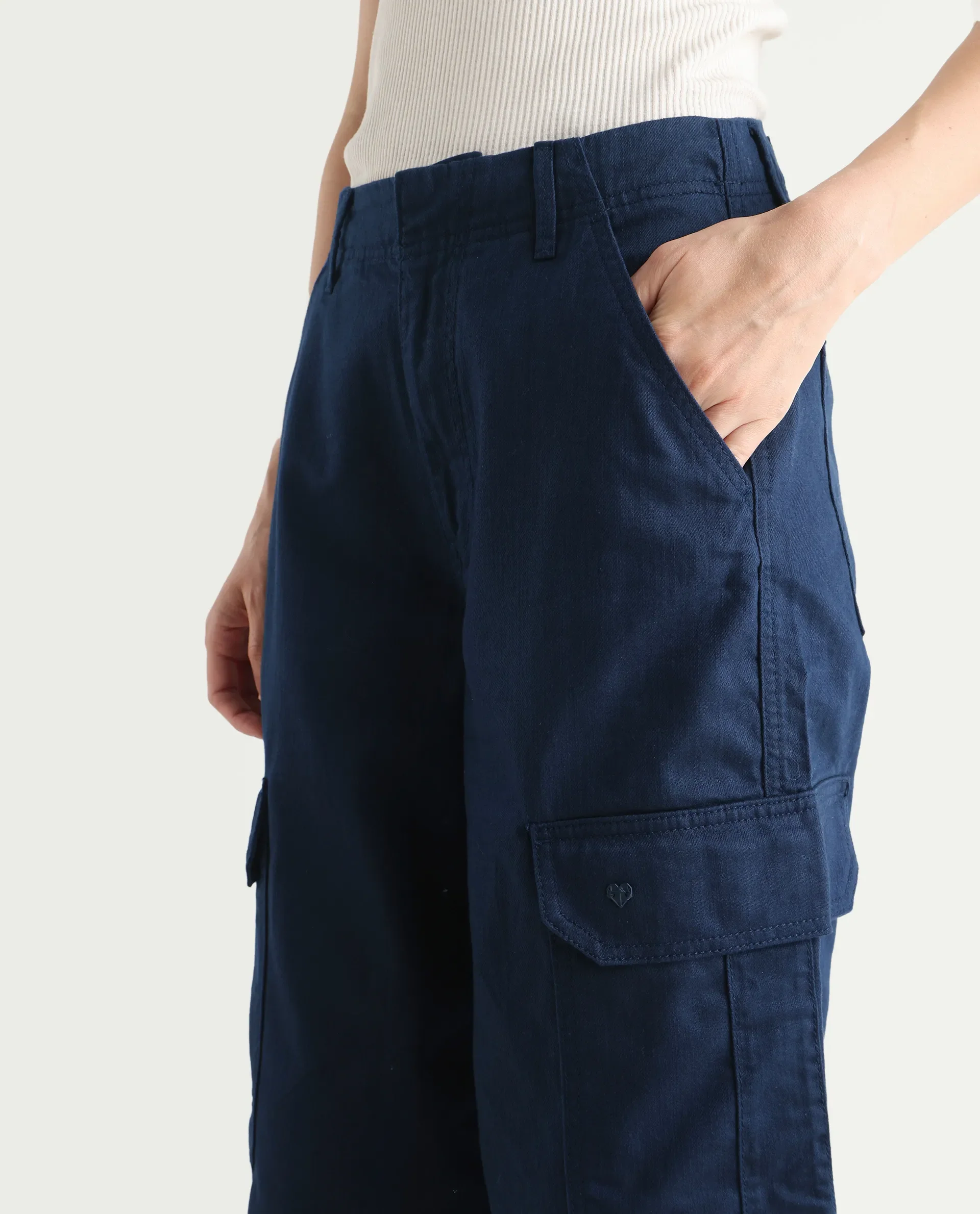 Rareism Women's Itsiz Navy Cotton Plain Ankle Length Wide Leg Trouser - Image 4