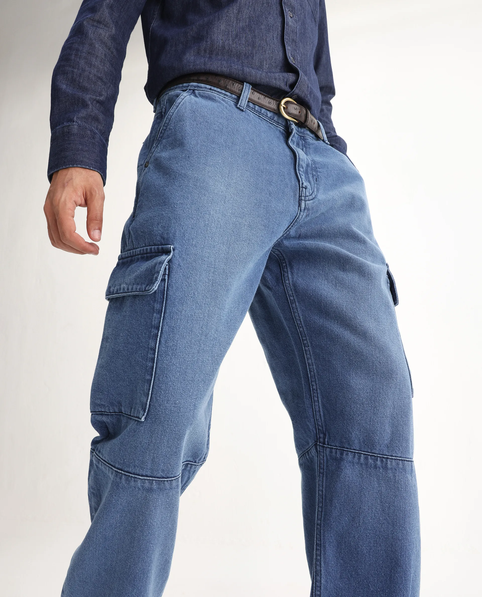 Rare Rabbit Men's Ivo Blue Cotton Plain Baggy Fit Jeans - Image 2