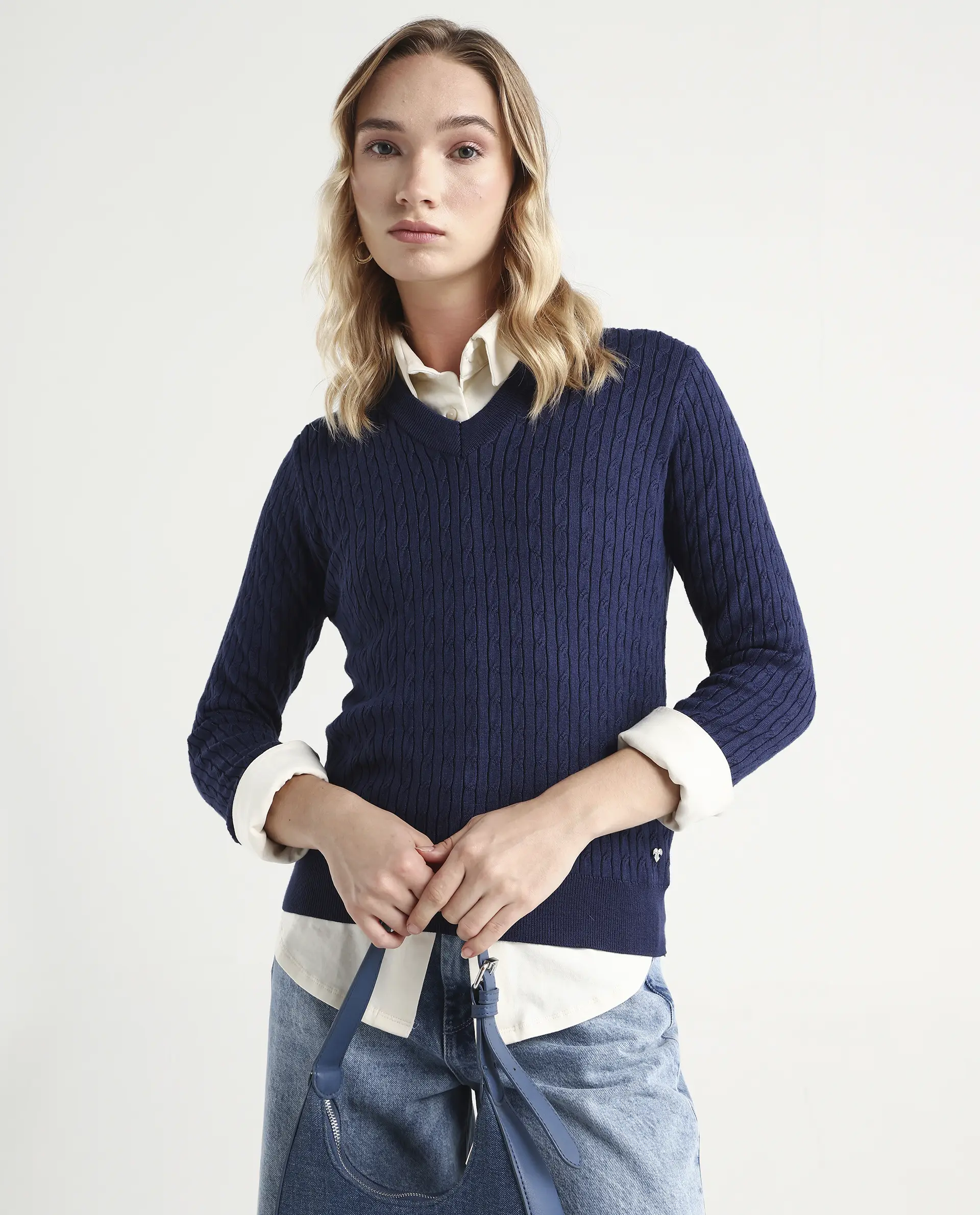 Rareism Women's Izmit Navy Viscose V-Neck Plain Regular Fit Top