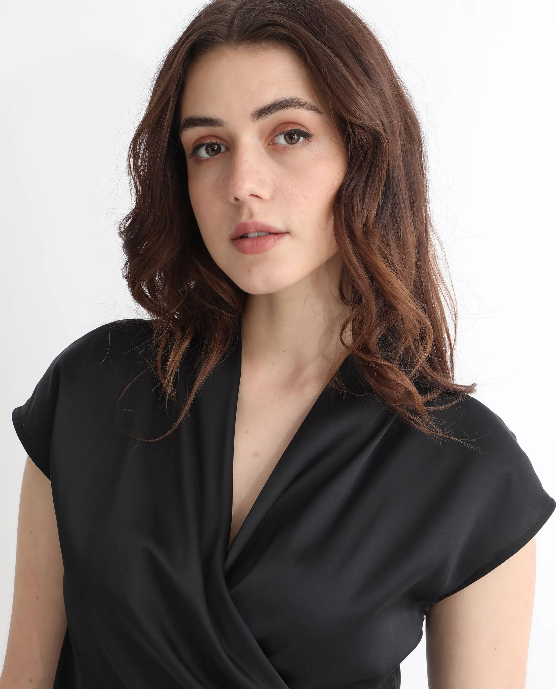 Rareism Women's Jadak Black Polyester Collarless Plain Sleeveless Regular Fit Top - Image 2