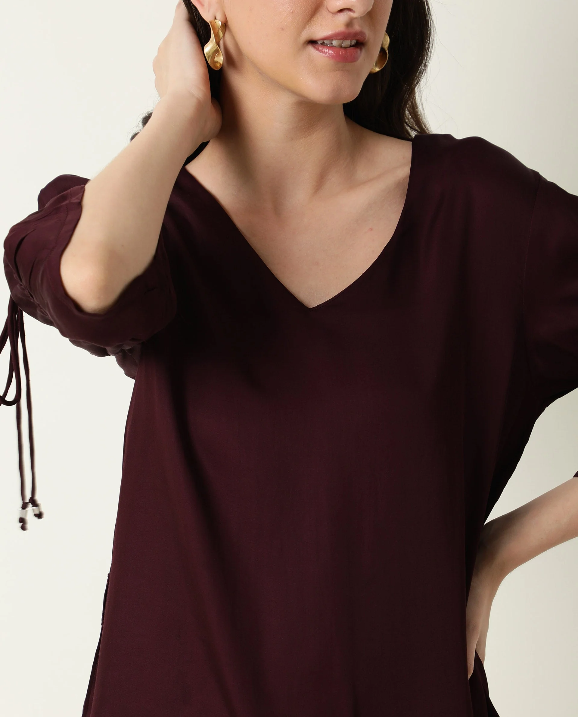 Rareism Women's Jamm Maroon V-Neck Plain Knee Length Regular Fit Dress - Image 8