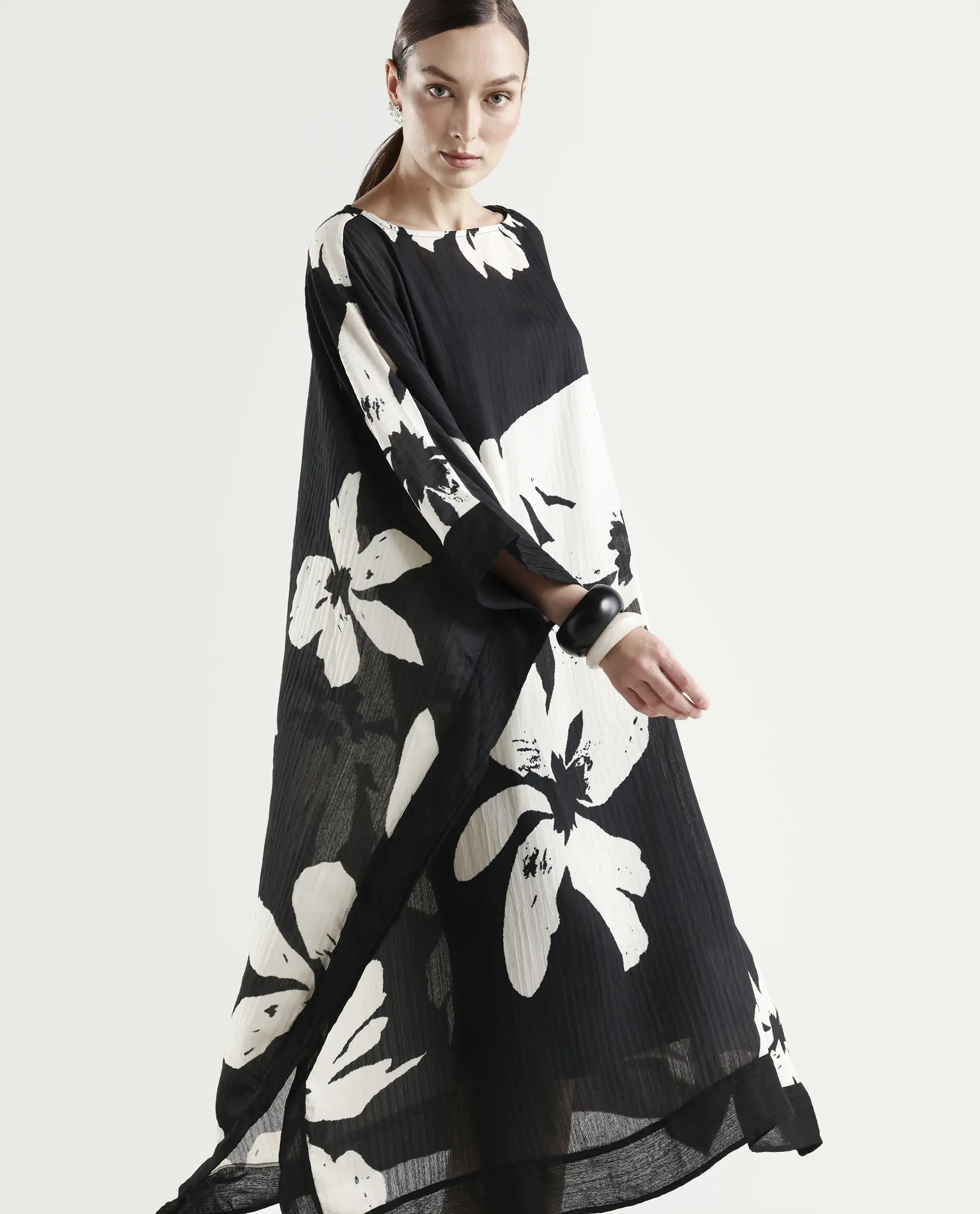 Rareism Women's Janarea Black Polyester Boat Neck Abstract Print Kaftan Sleeve Midi Kaftan Dress - Image 5