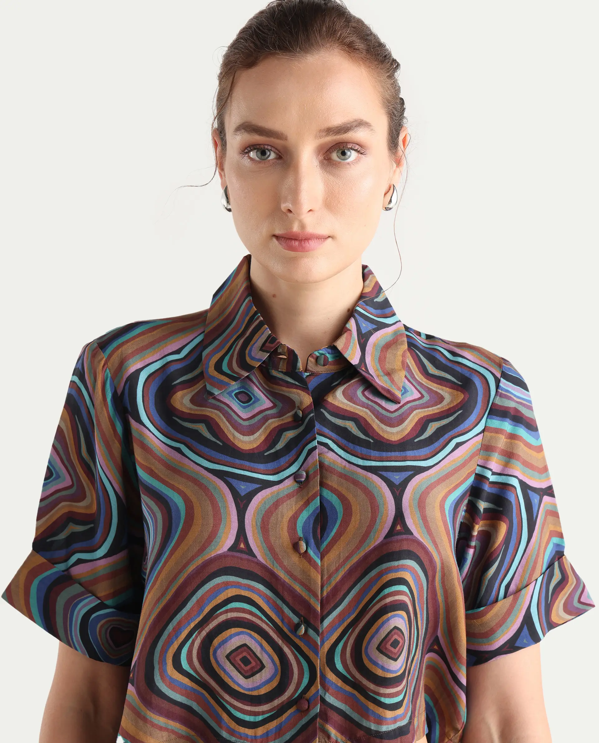 Rareism Women's Janber Dark Multi Cotton Spread Collar Abstract Print Crop Regular Fit Shirt - Image 5