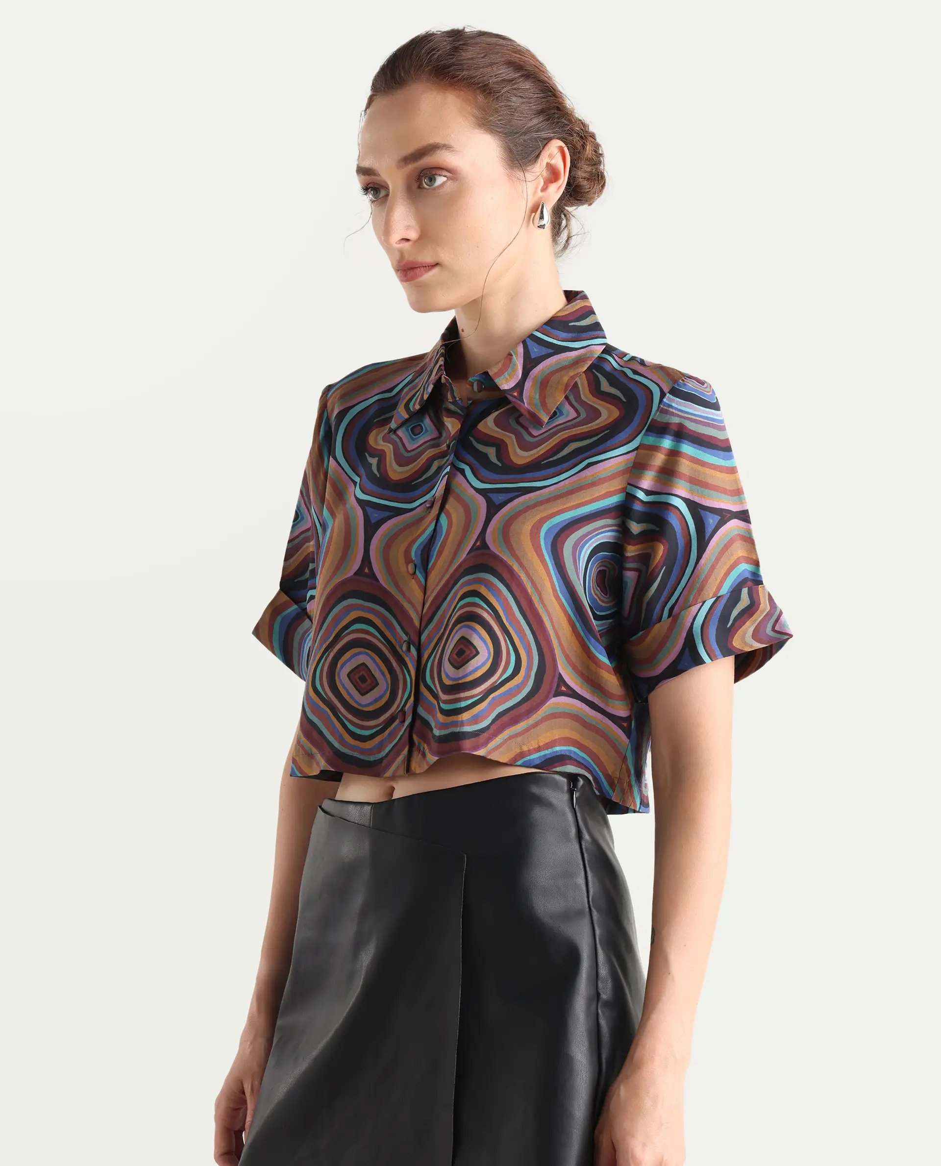 Rareism Women's Janber Dark Multi Cotton Spread Collar Abstract Print Crop Regular Fit Shirt - Image 6