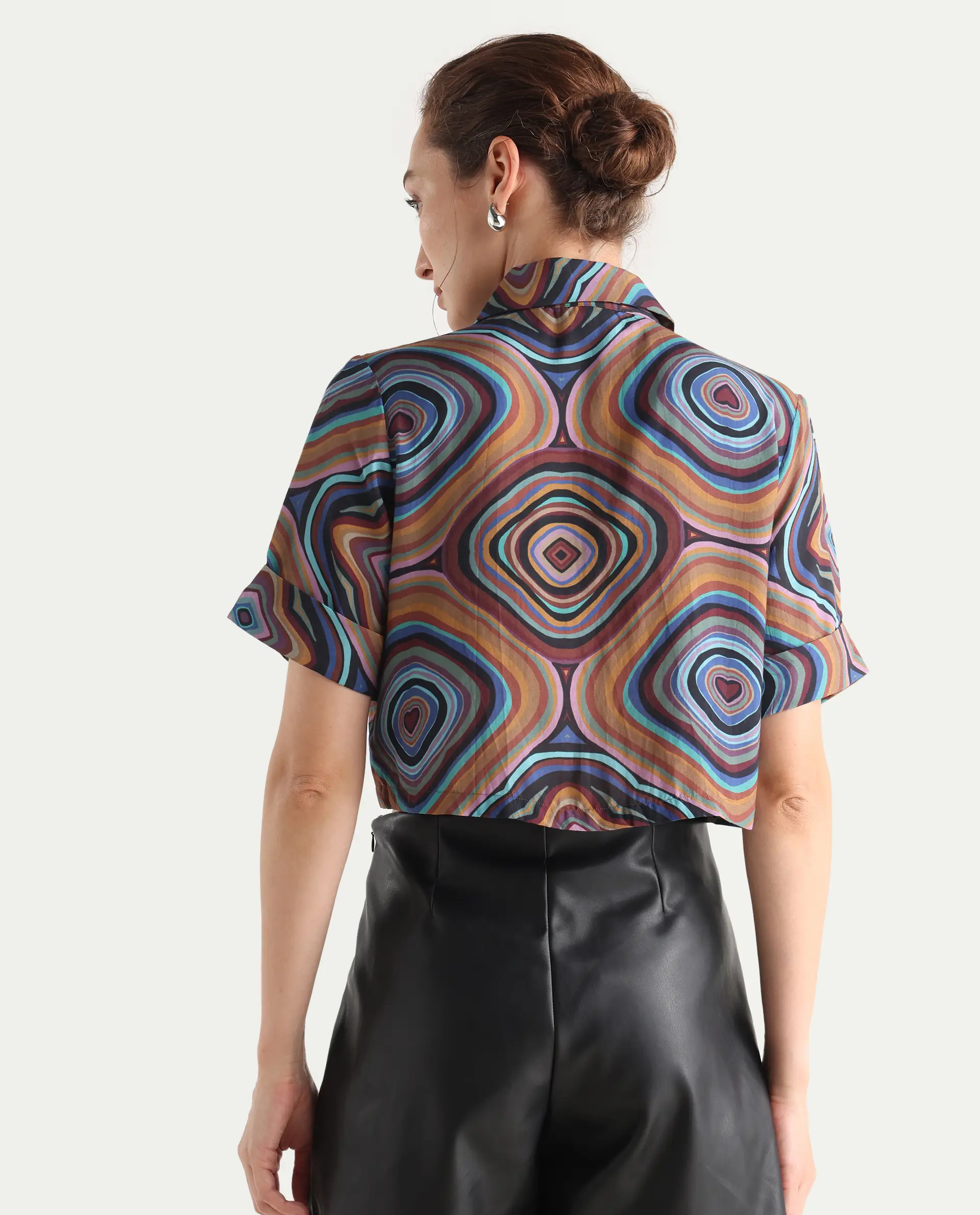 Rareism Women's Janber Dark Multi Cotton Spread Collar Abstract Print Crop Regular Fit Shirt - Image 8