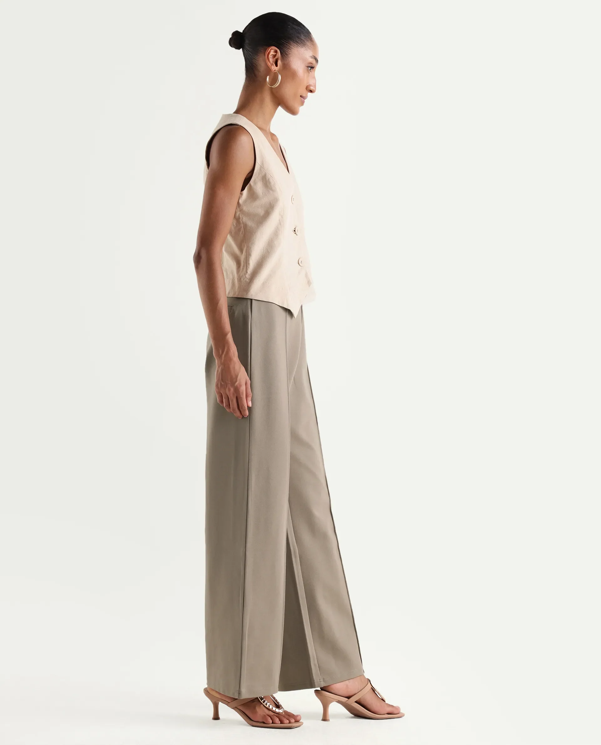 Rareism Women's Jancura-S26 Beige Viscose Blend Relaxed Fit Plain Trouser - Image 5