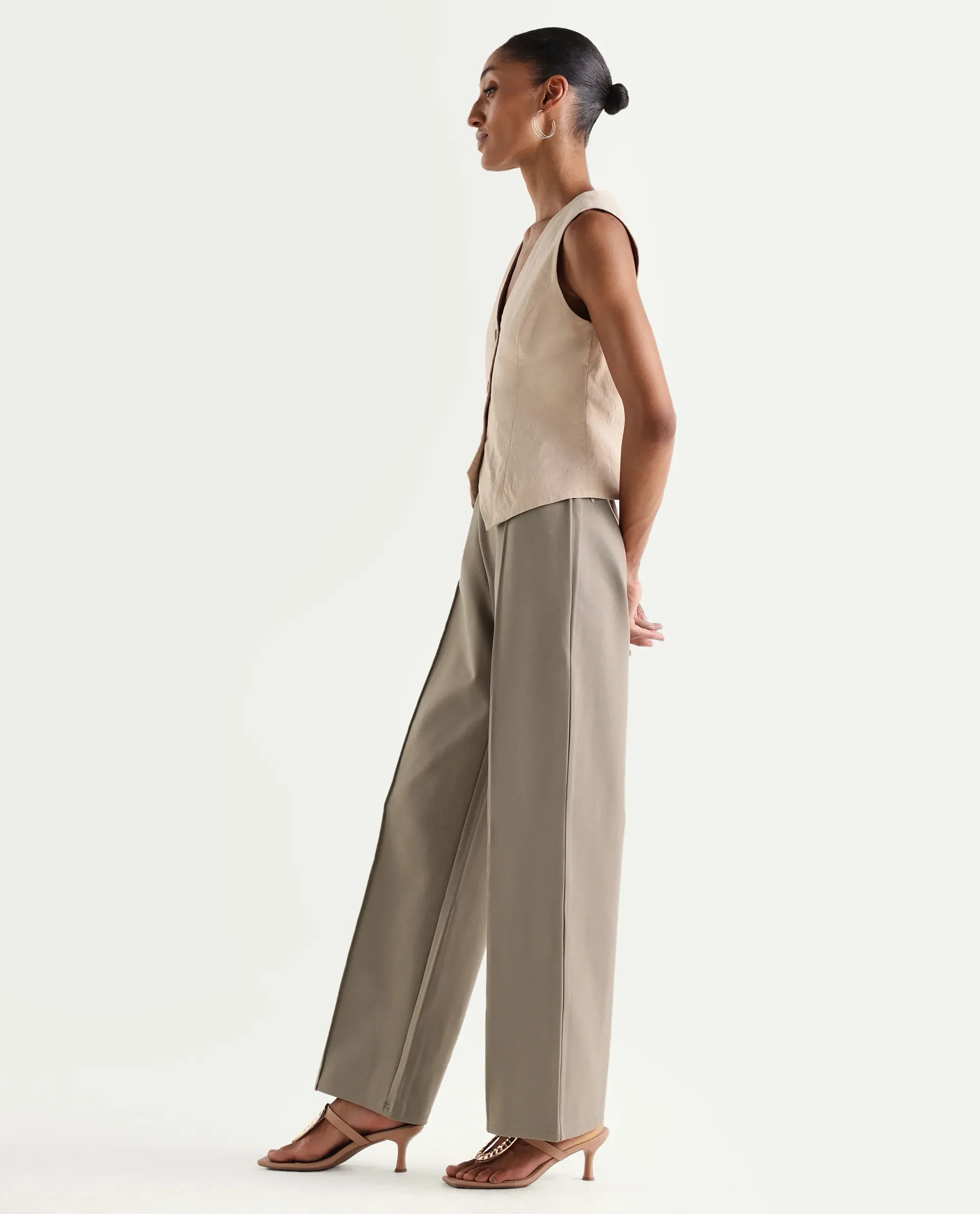Rareism Women's Jancura-S26 Beige Viscose Blend Relaxed Fit Plain Trouser - Image 6