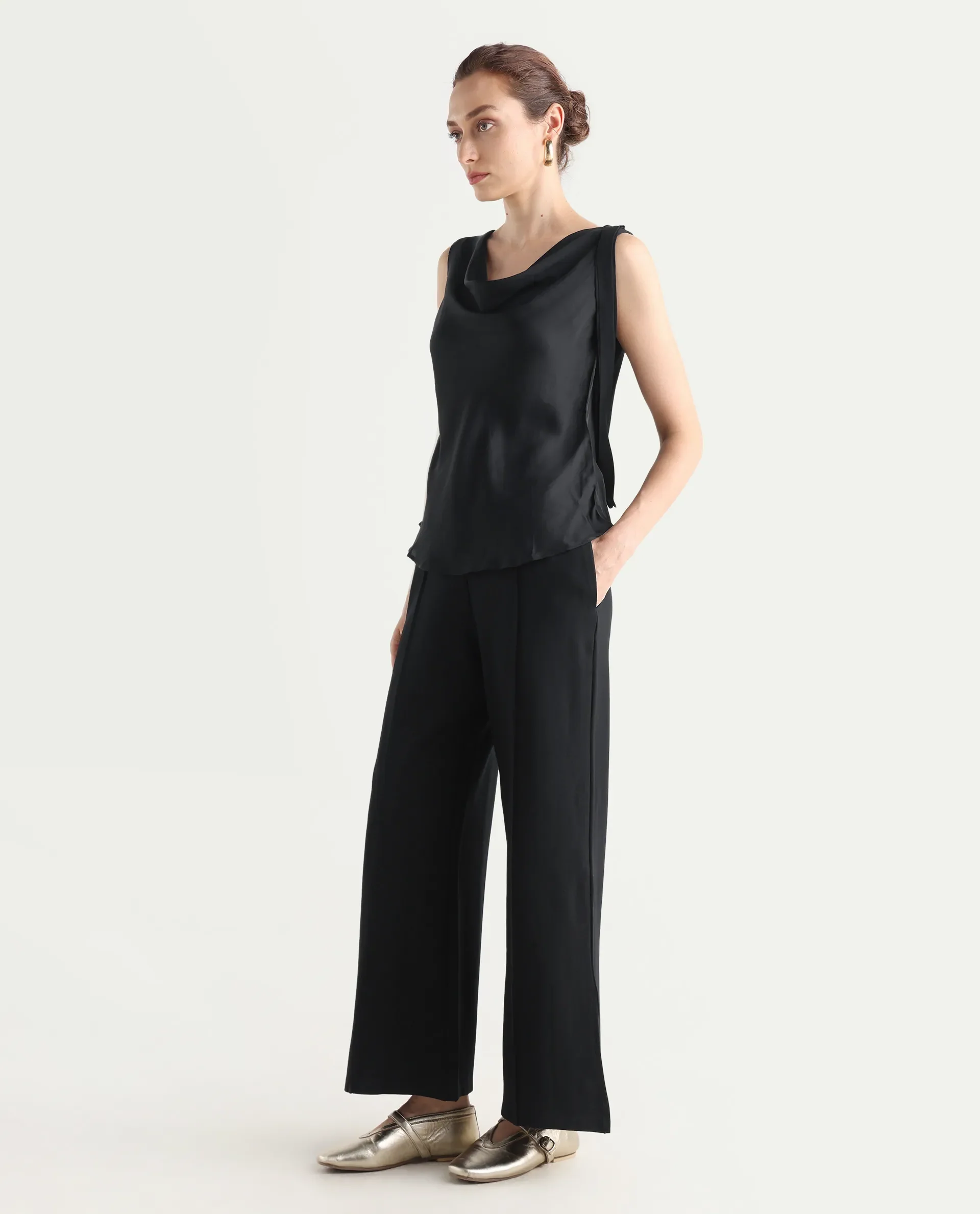 Rareism Women's Jancuri Black Rayon Blend Plain Ankle Length Straight Fit Travel Trouser - Image 7