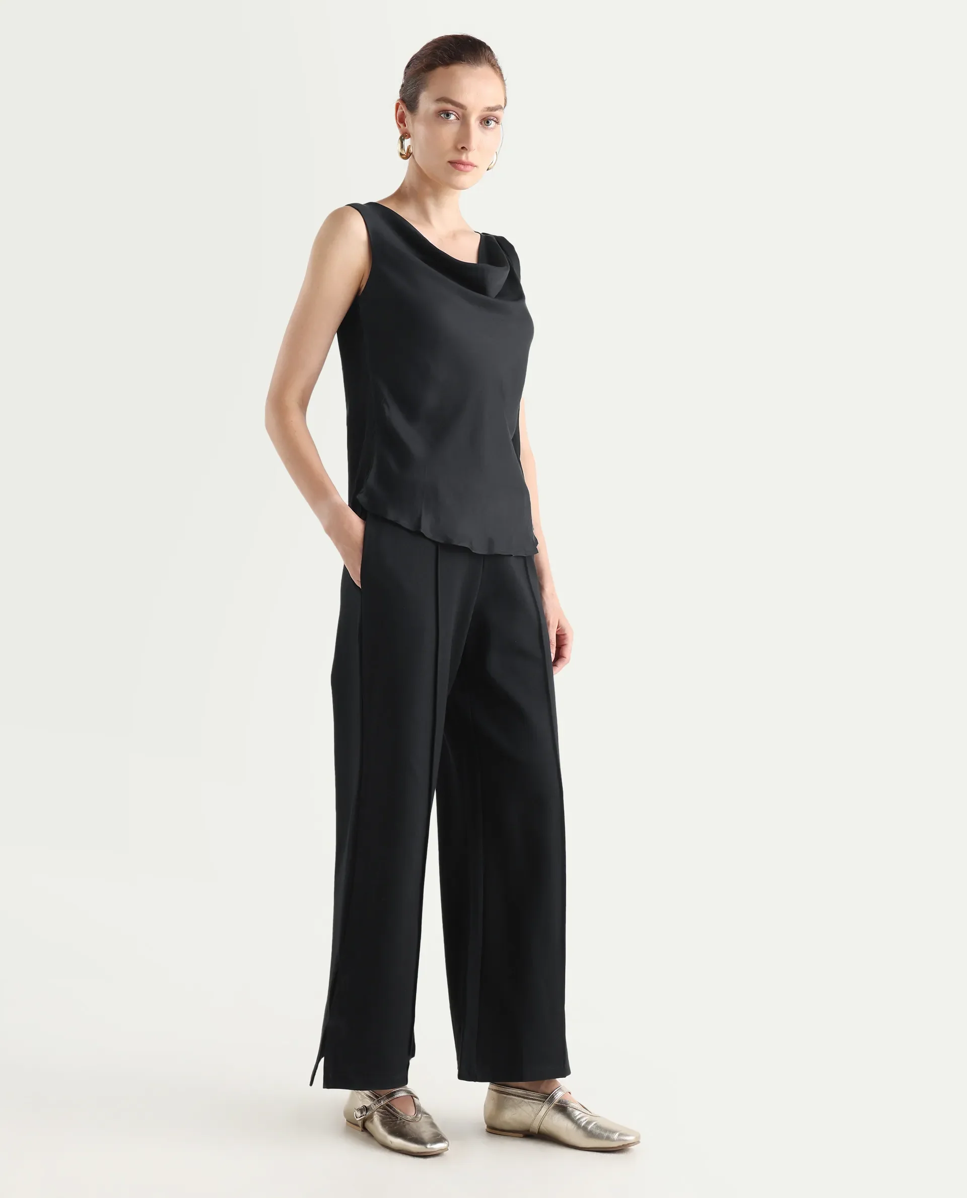 Rareism Women's Jancuri Black Rayon Blend Plain Ankle Length Straight Fit Travel Trouser - Image 8