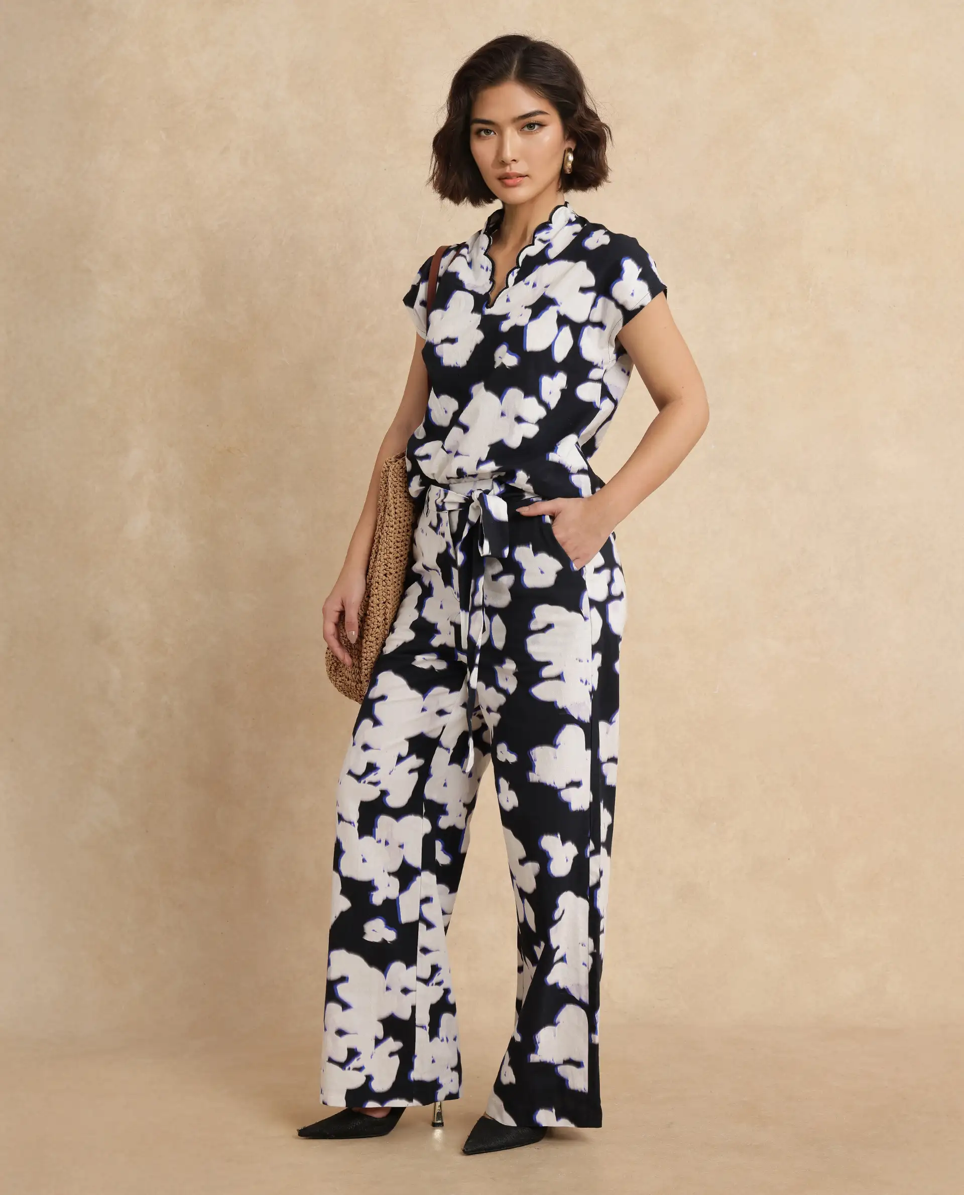Rareism Women's Janfara B Black Cotton Abstract Print Ankle Length Wide Trouser - Image 5