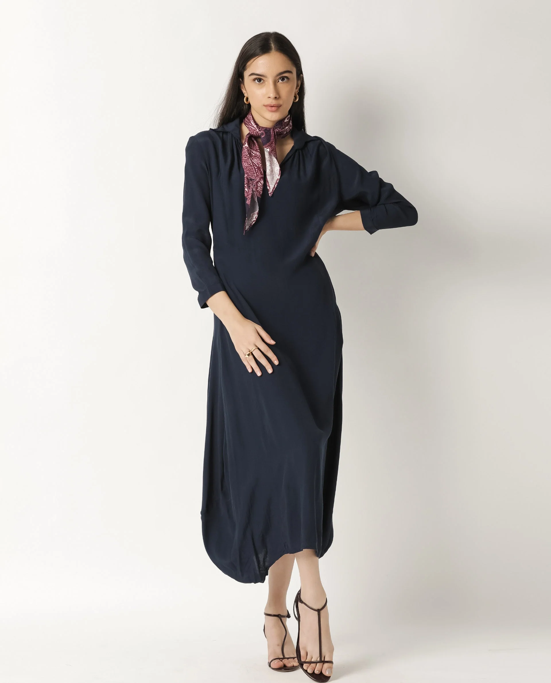 Rareism Women's Janice Navy Viscose V-Neck Plain Knee Length Regular Fit Dress - Image 4