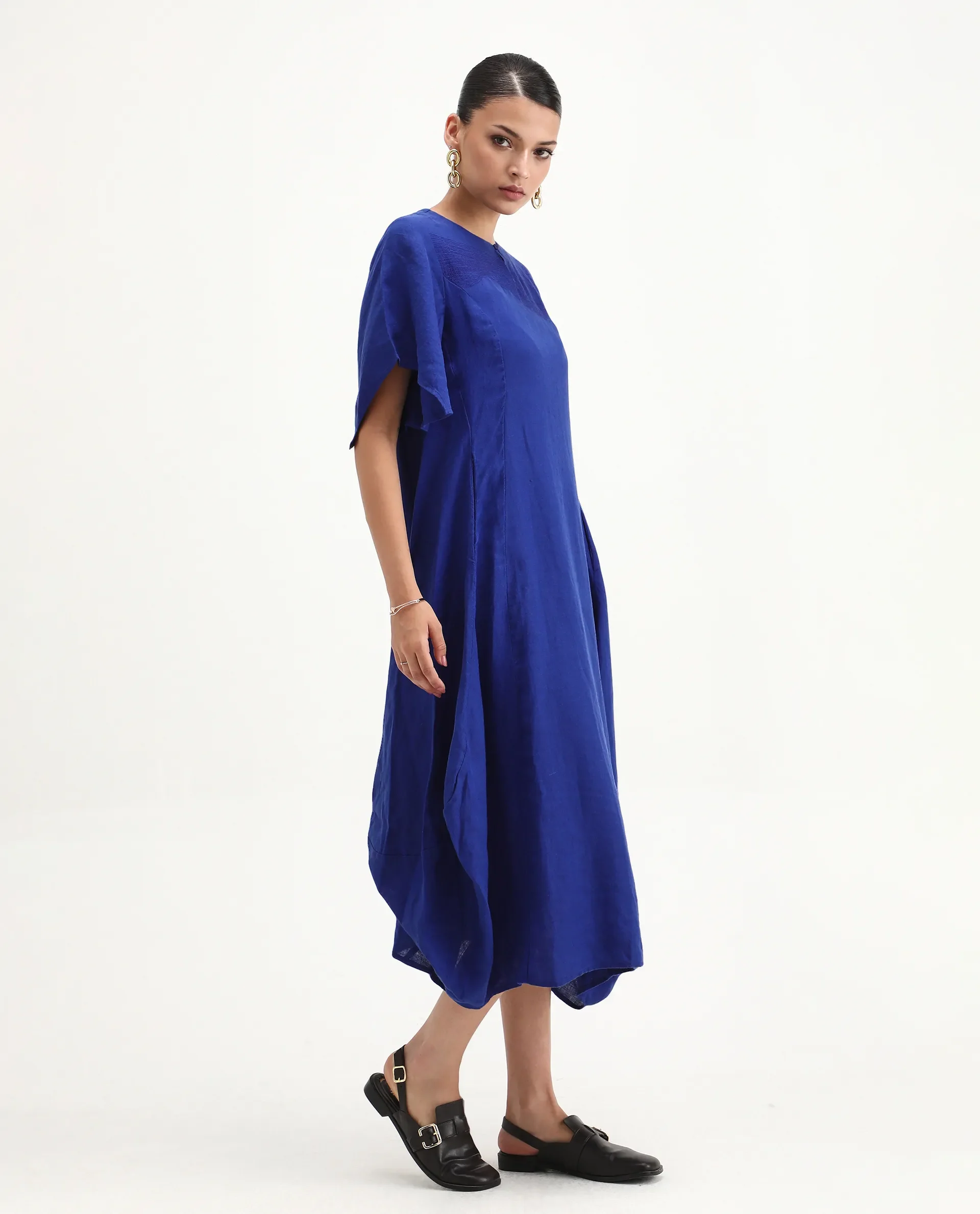 Rareism Women's Janlin Blue Linen Round Neck Plain Midi Relaxed Fit Dress - Image 4