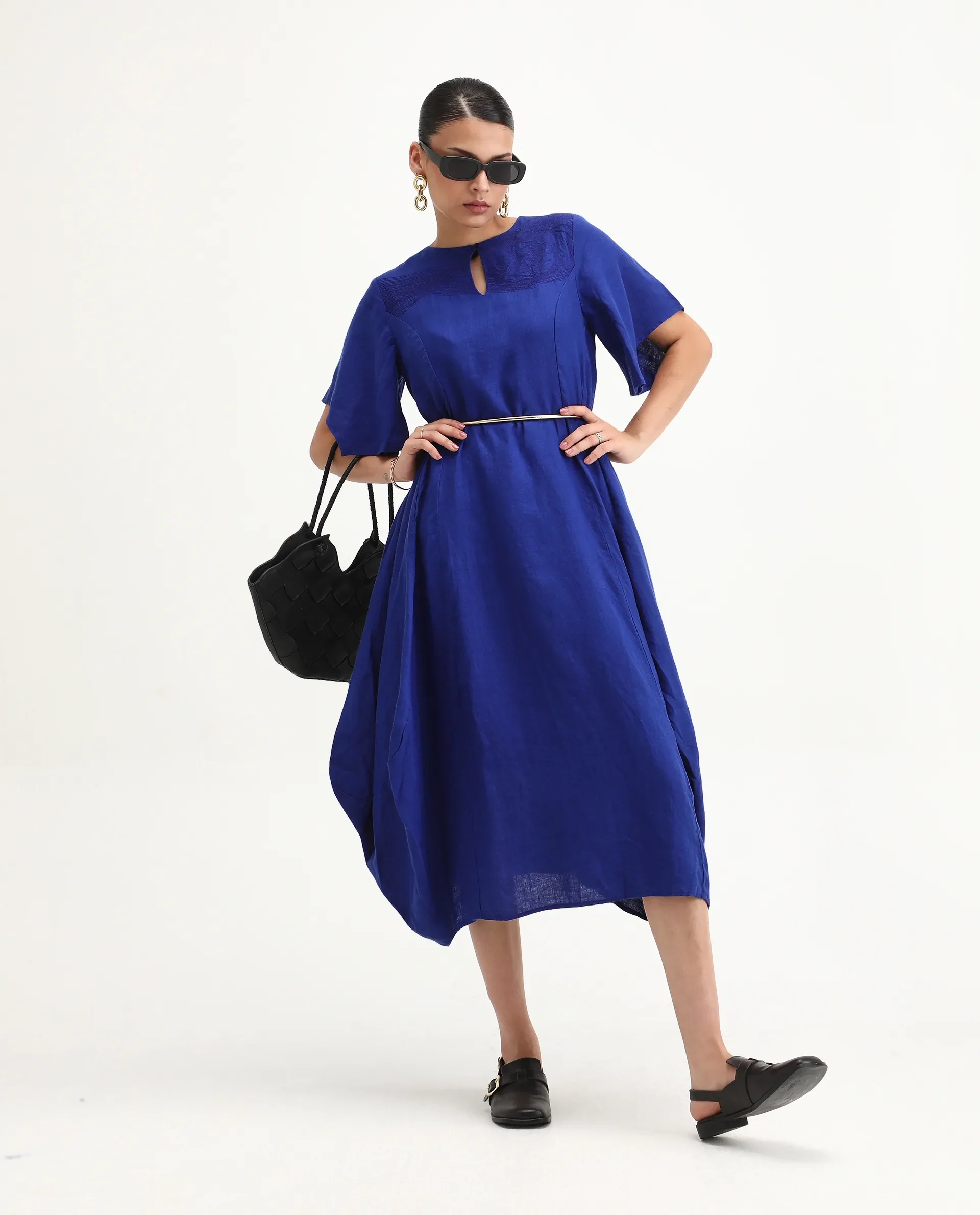 Rareism Women's Janlin Blue Linen Round Neck Plain Midi Relaxed Fit Dress - Image 5