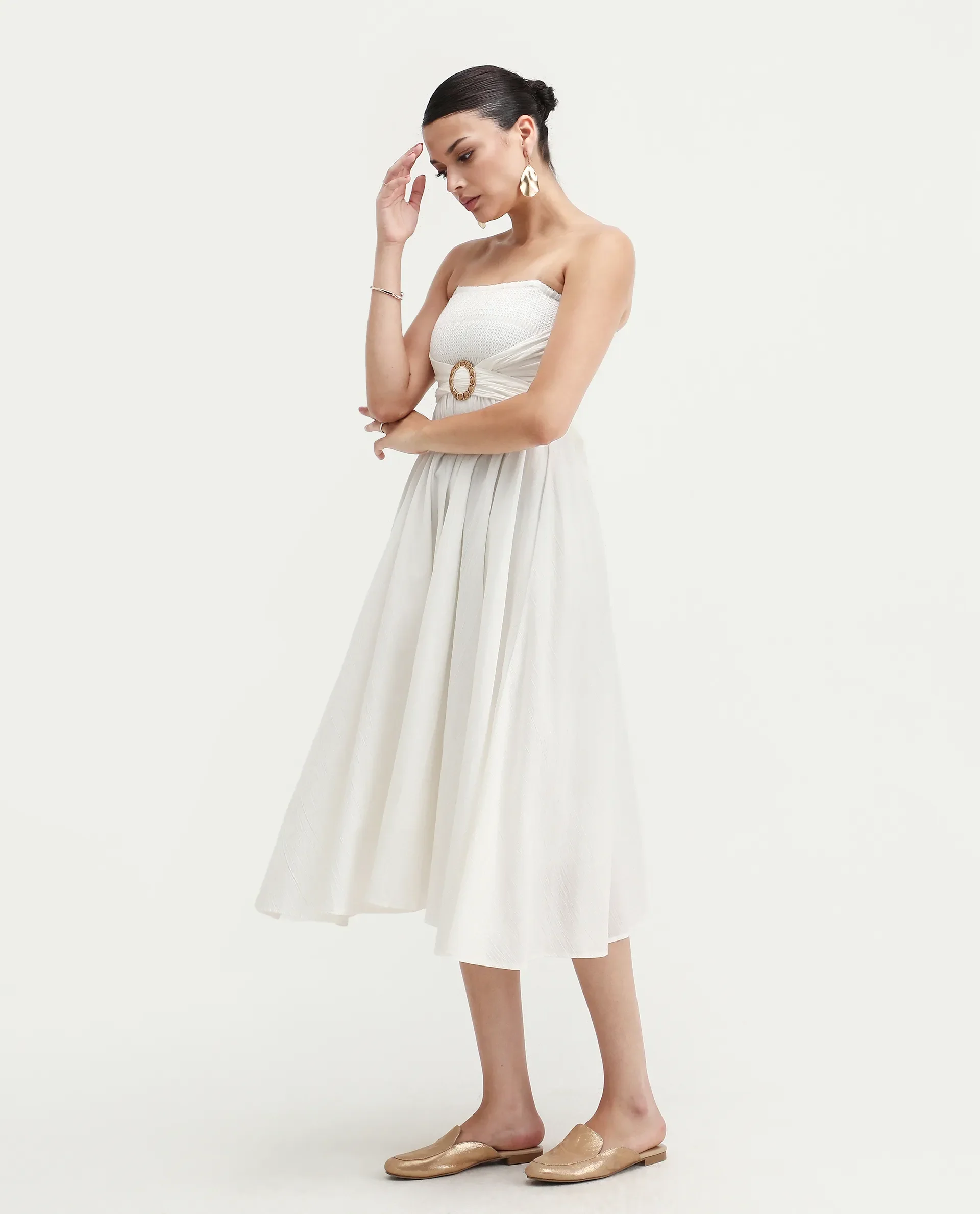 Rareism Women's Janpla Off White Cotton Tube Neck Plain Sleeveless Midi Fit And Flare Dress - Image 4
