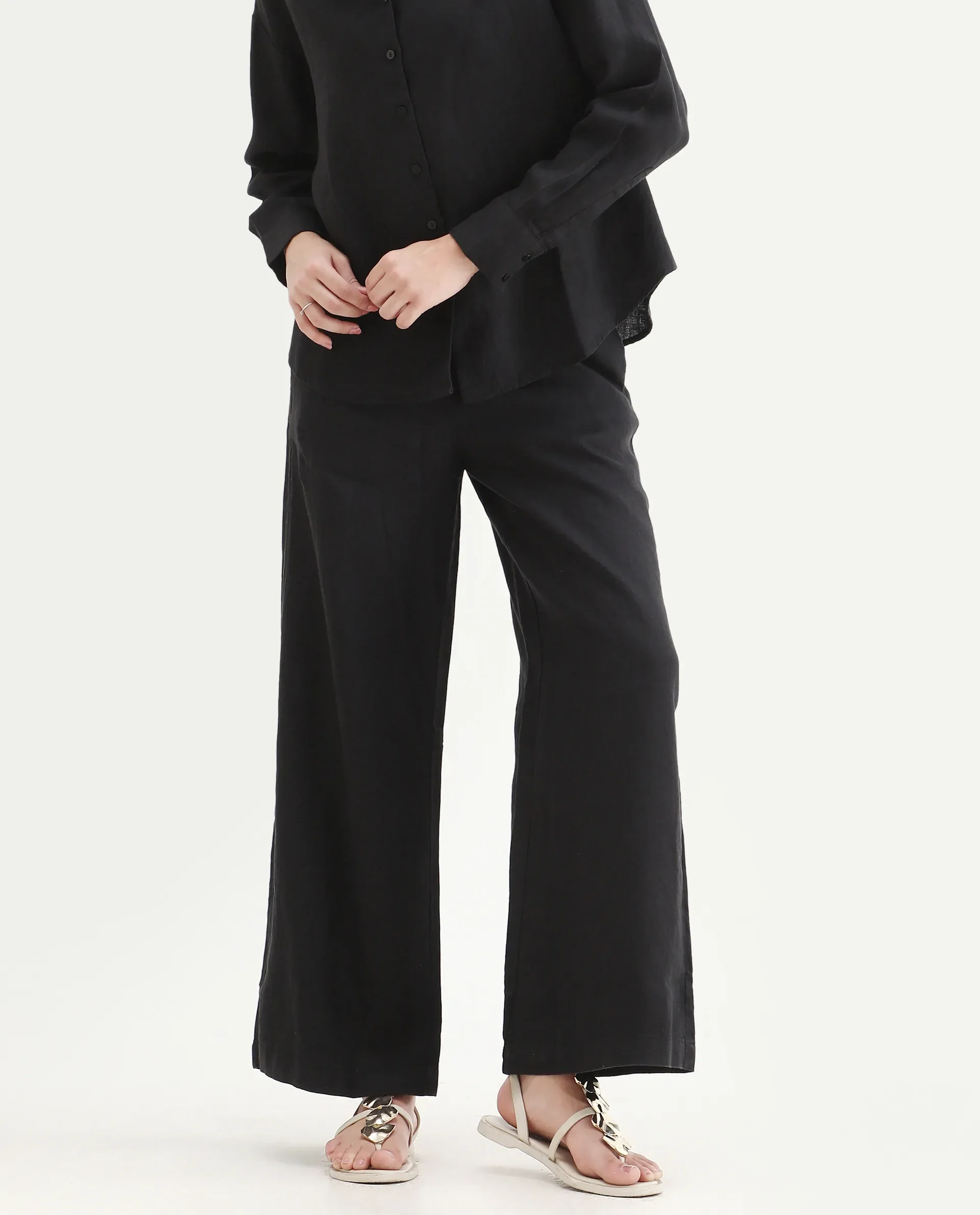 Rareism Women's Janria B Black Linen Plain Ankle Length Wide Trouser - Image 2