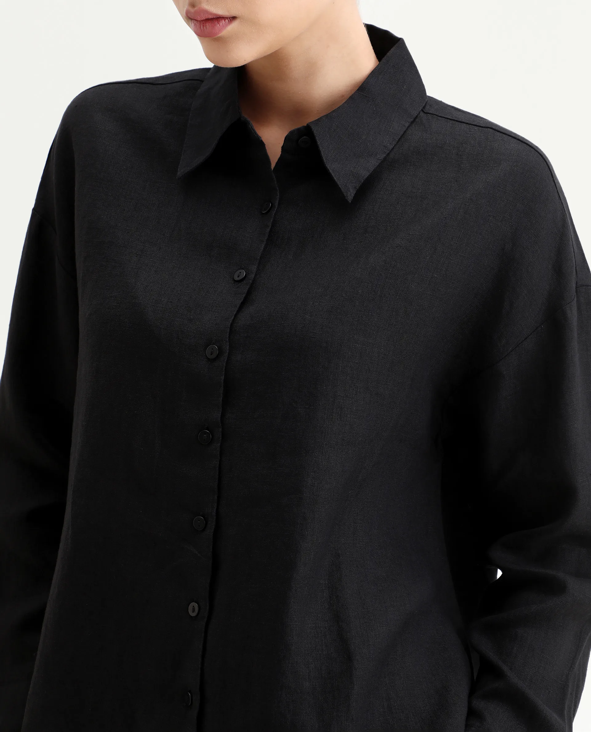 Rareism Women's Janria T Black Linen Spread Collar Plain Cuffed Sleeve Regular Fit Top - Image 4