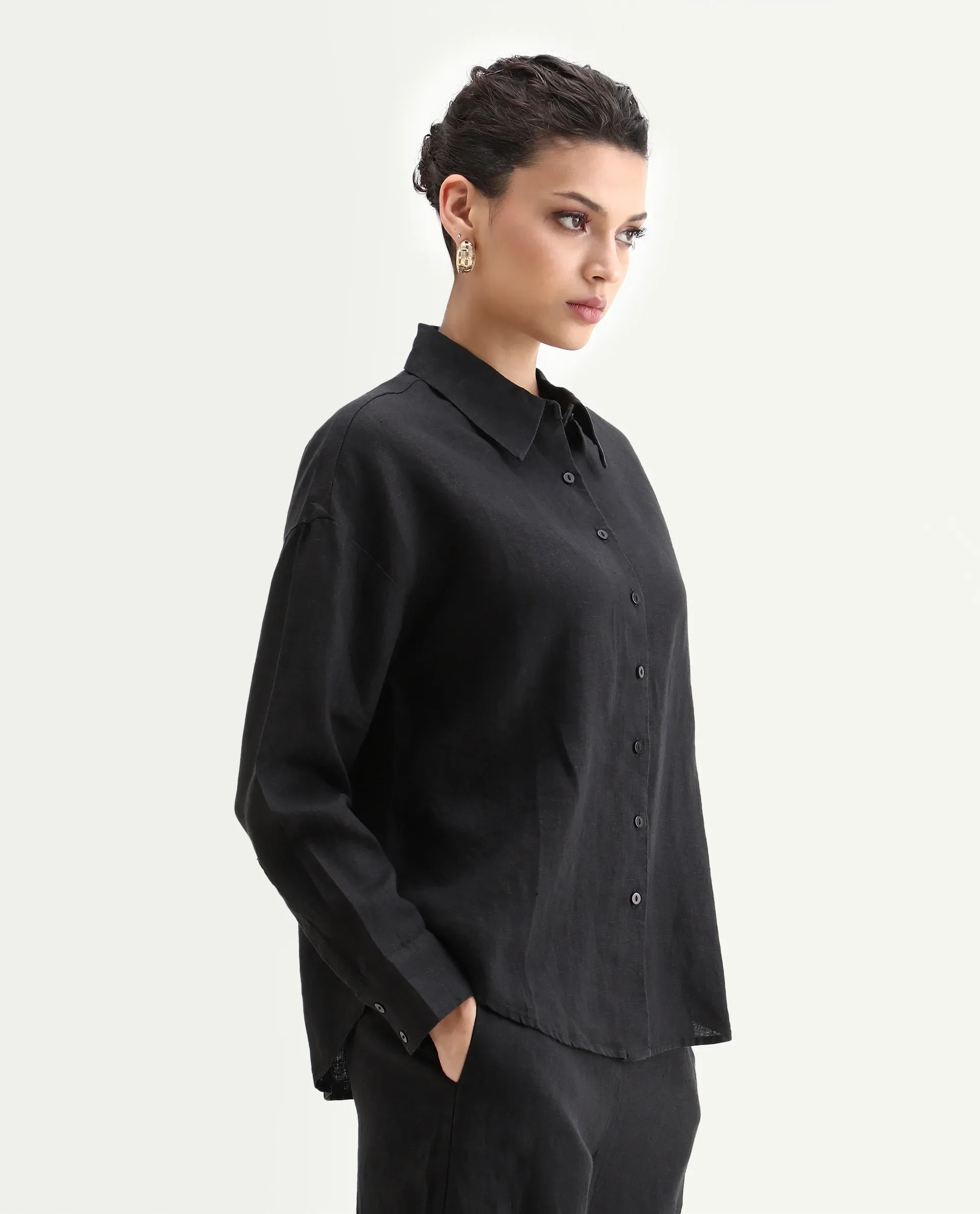 Rareism Women's Janria T Black Linen Spread Collar Plain Cuffed Sleeve Regular Fit Top - Image 6