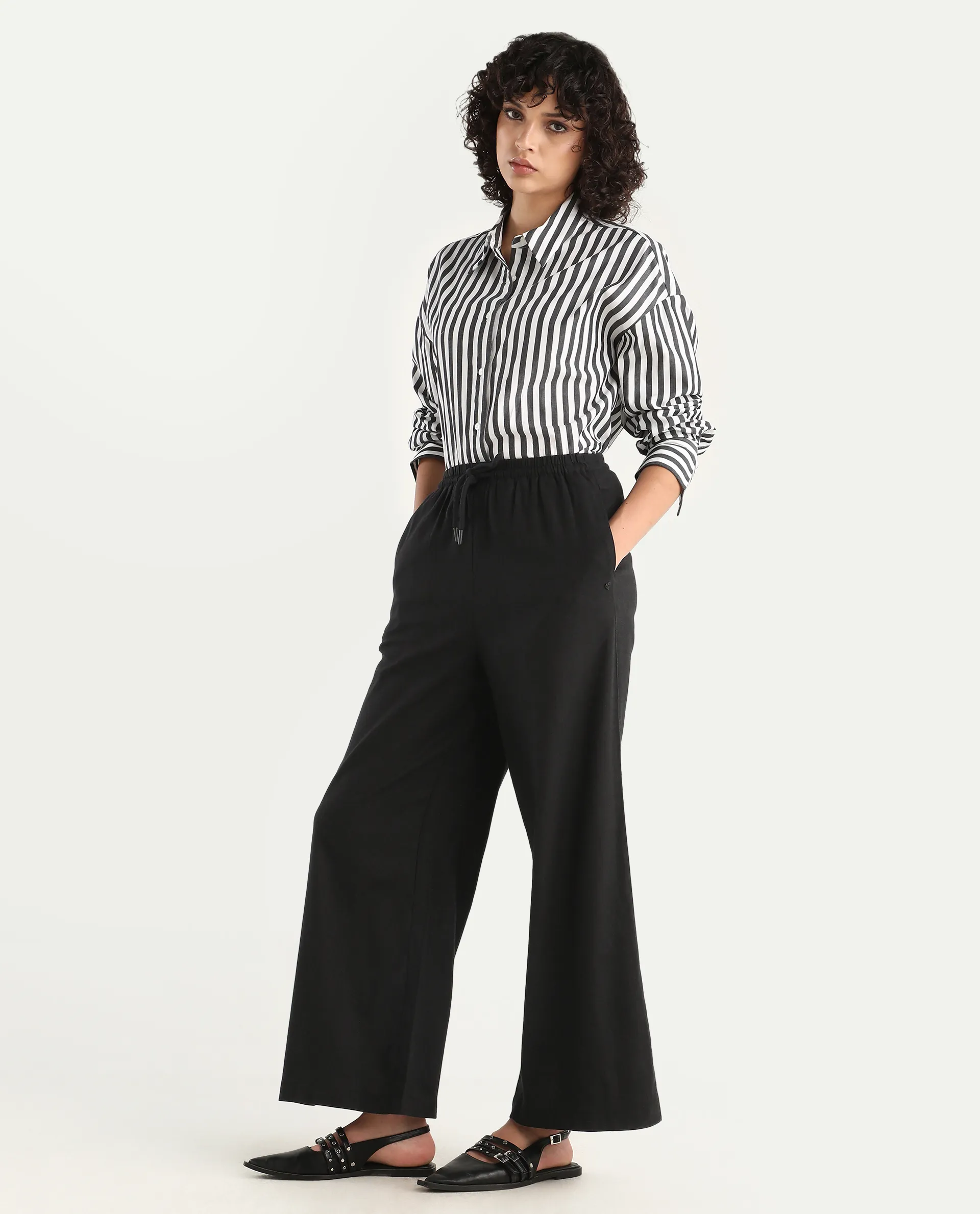 Rareism Women's Janry Black Viscose Blend Plain Ankle Length Straight Fit Trouser - Image 6