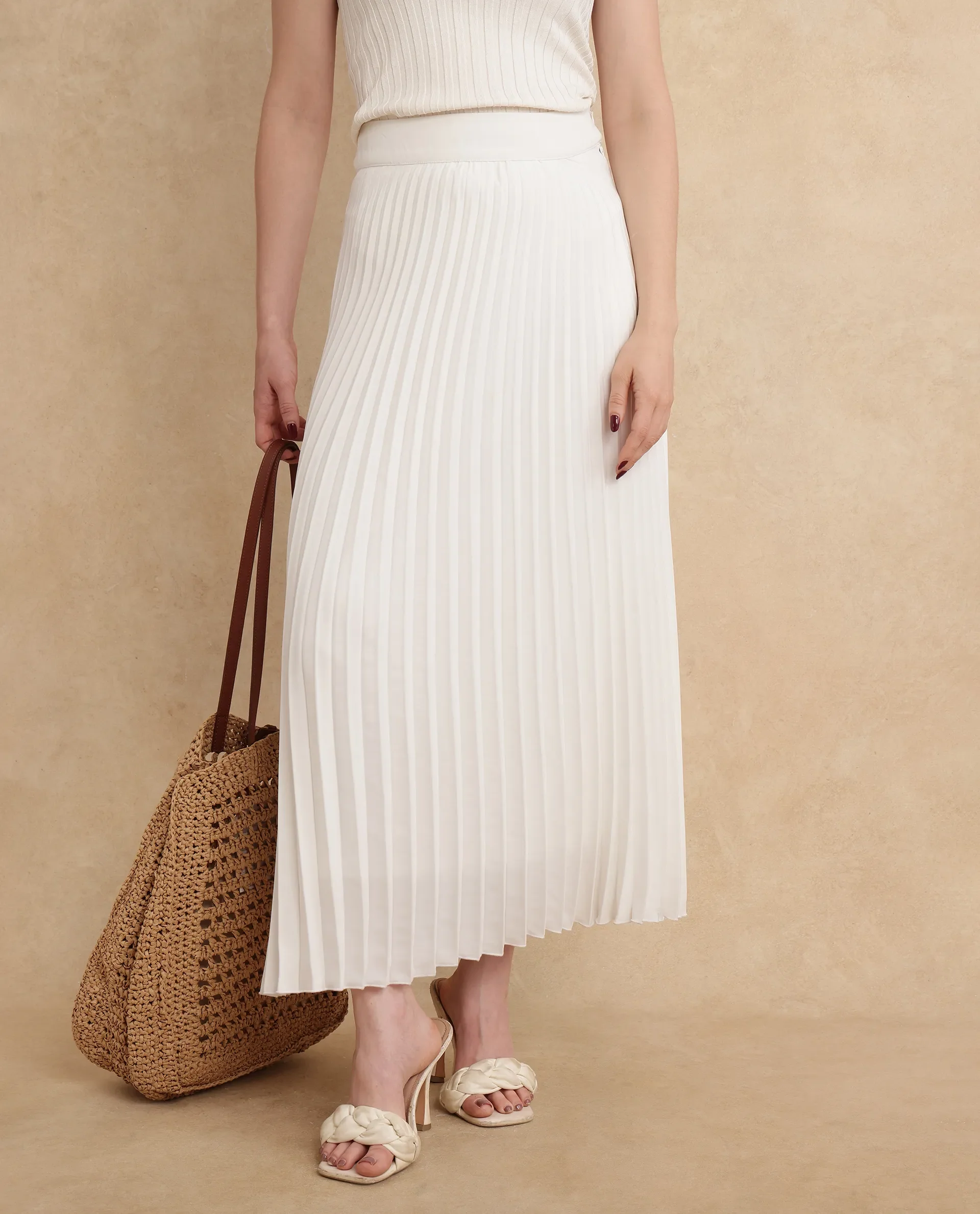 Rareism Women's Jansu Off White Polyester Plain Midi Flared Skirt - Image 4