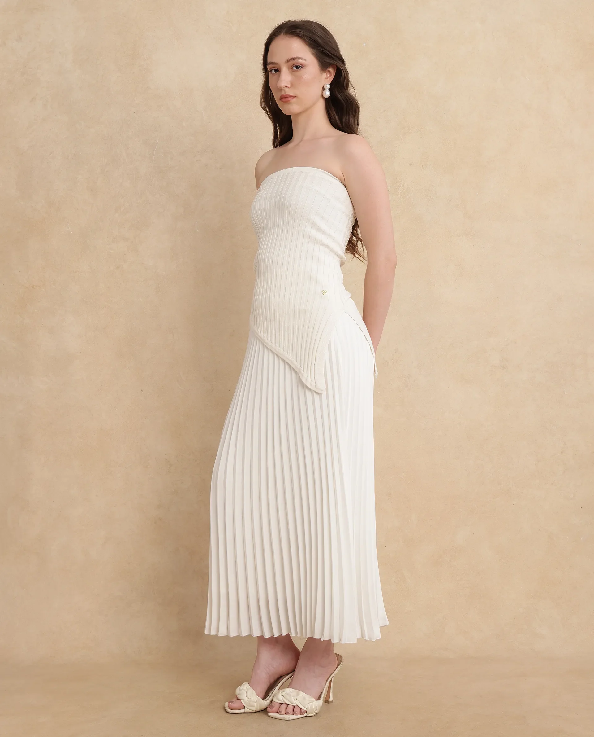 Rareism Women's Jansu Off White Polyester Plain Midi Flared Skirt - Image 5