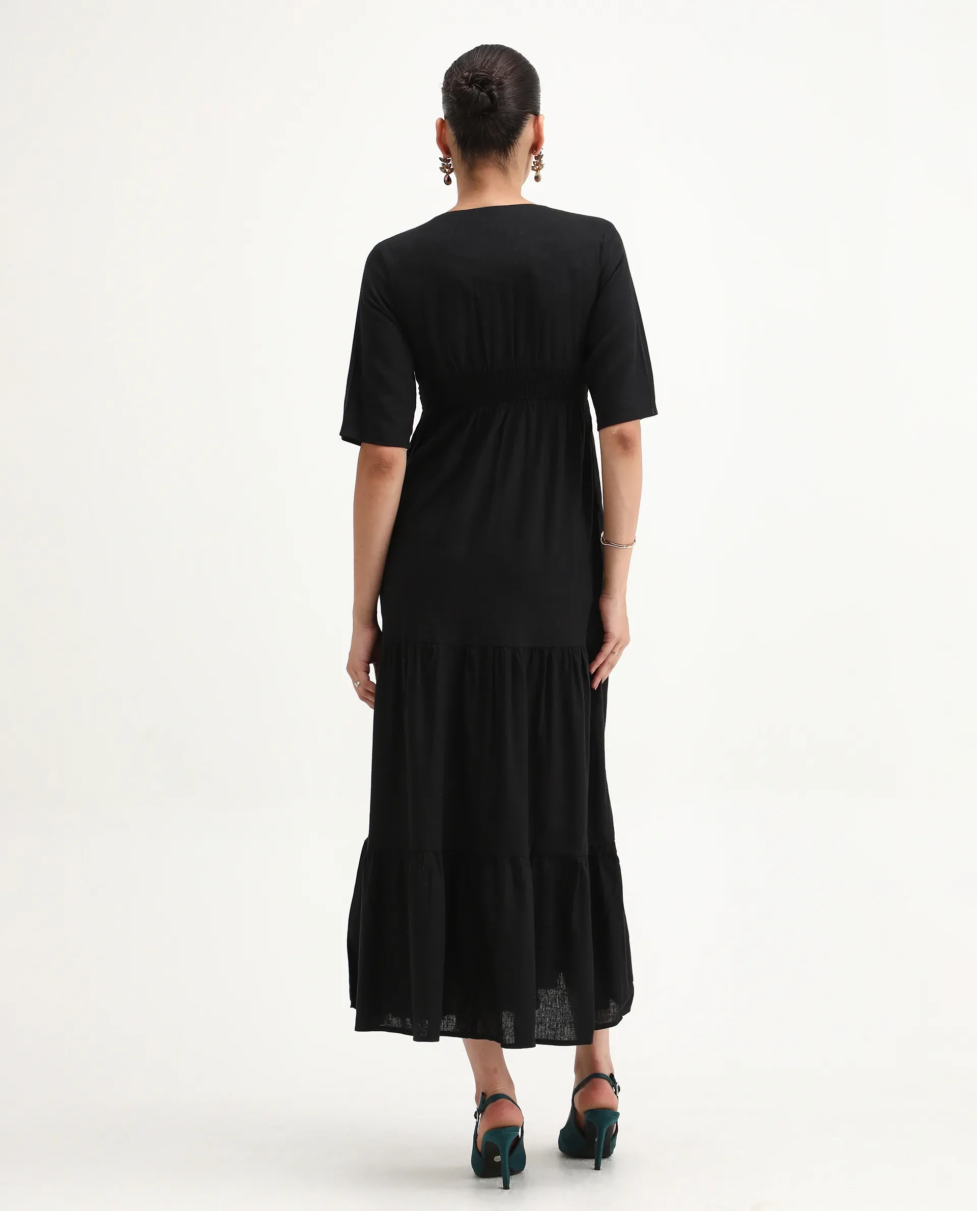 Rareism Women's Janyaka Black Viscose Blend V-Neck Plain Maxi Fit And Flare Dress - Image 3