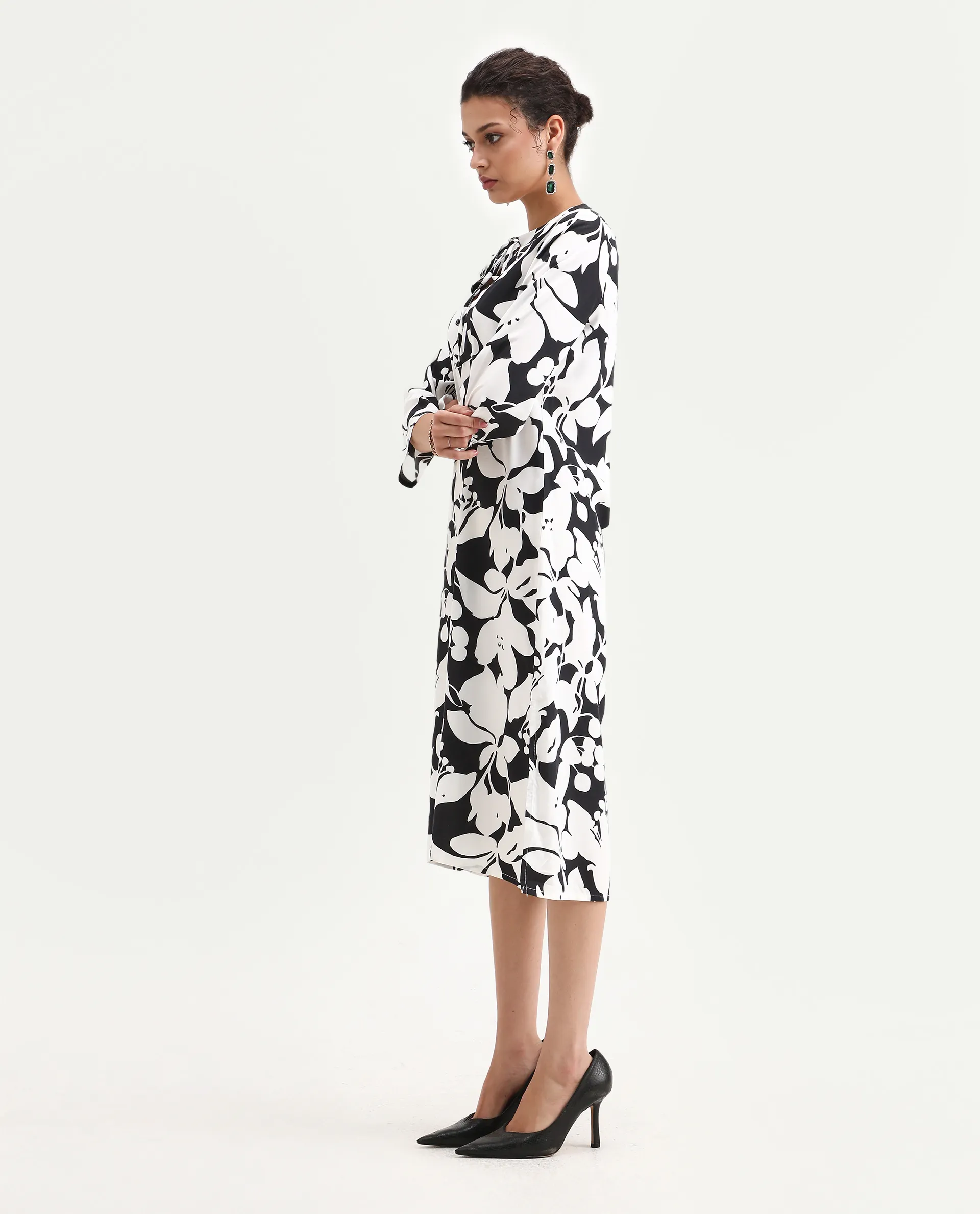 Rareism Women's Janzen Black Viscose Tie-Up Neck Floral Print Bell Sleeve Midi Straight Fit Dress - Image 5