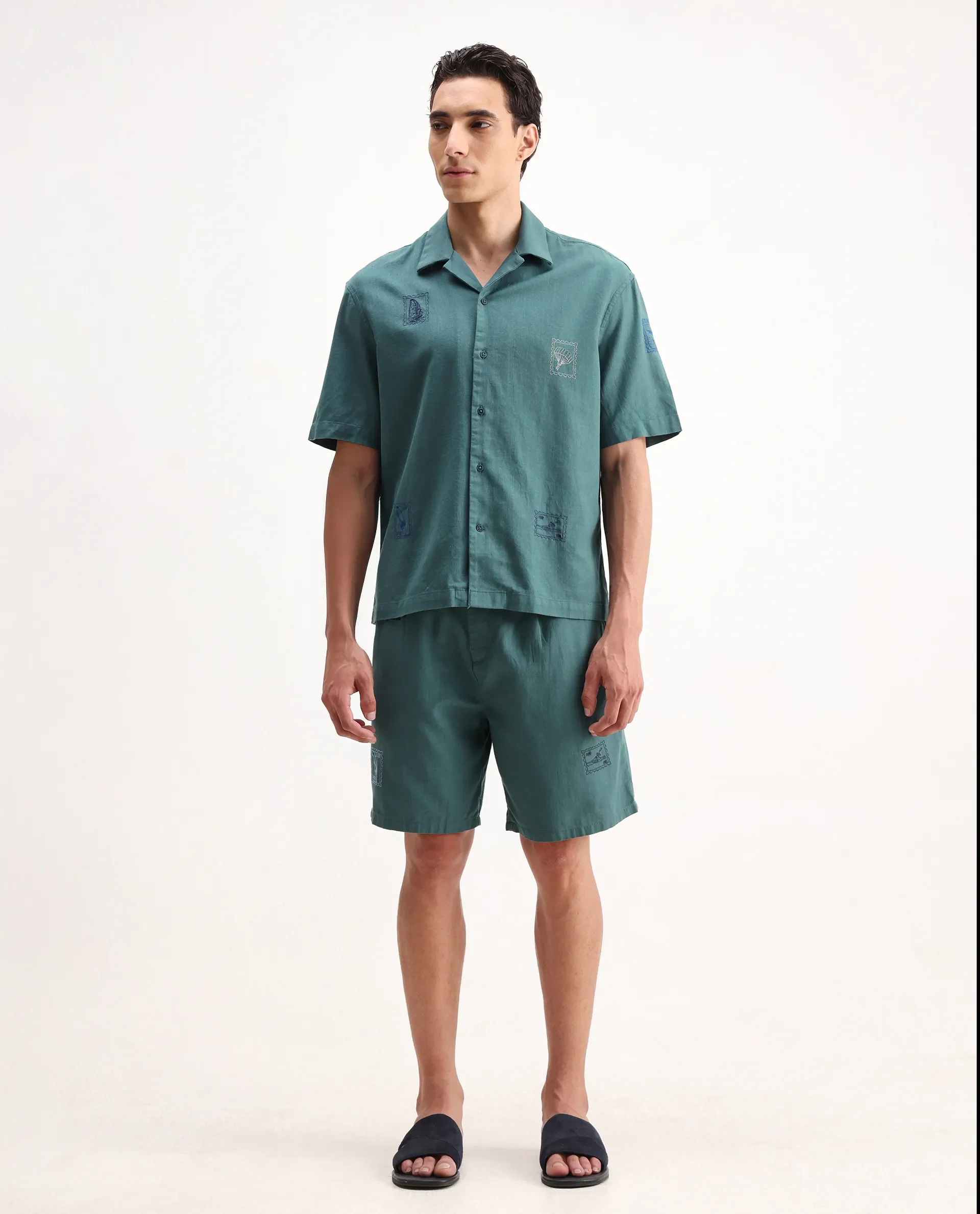 Rare Rabbit Men's Jarny-B Green Cotton Embroidered Regular Fit Shorts - Image 3