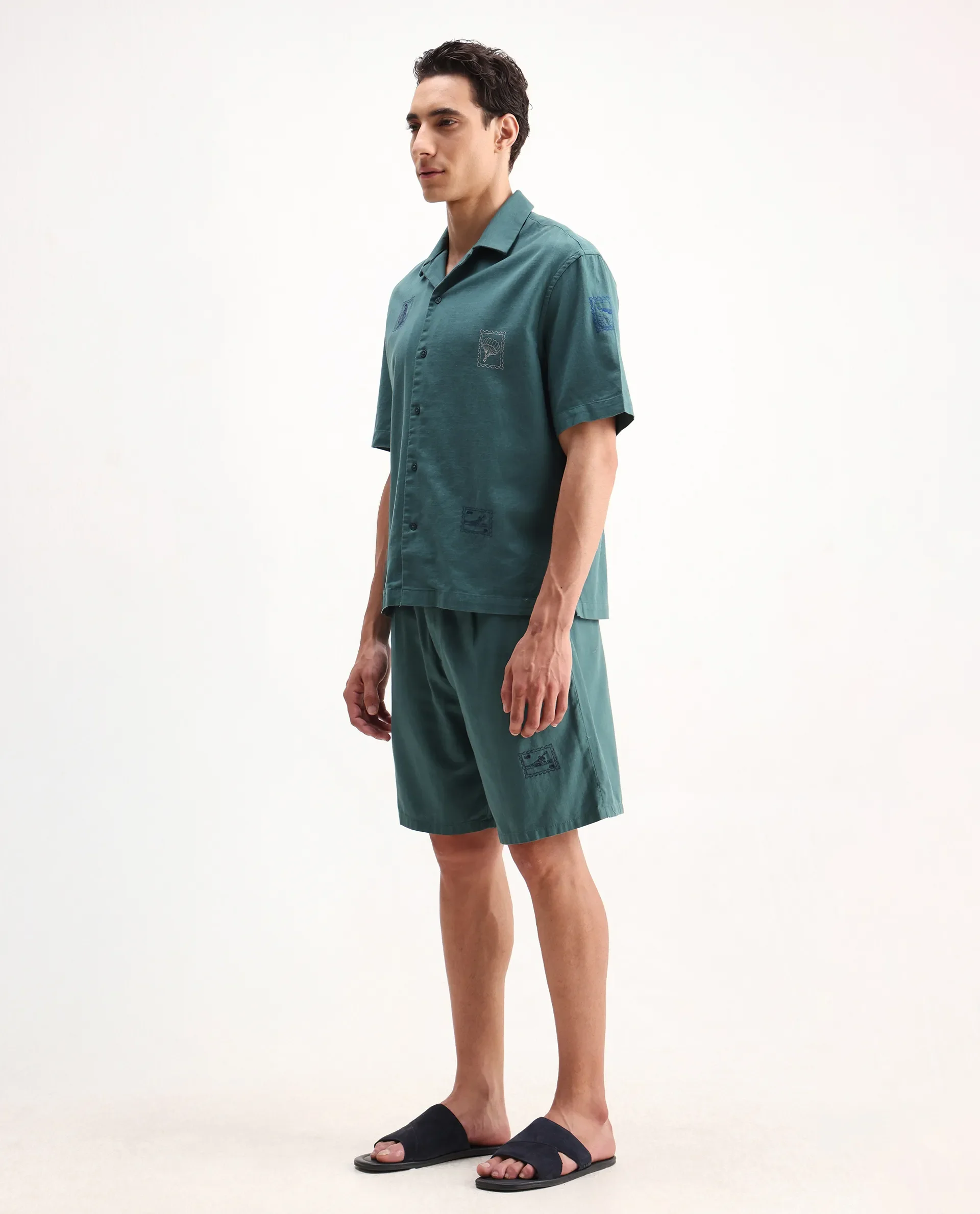 Rare Rabbit Men's Jarny-B Green Cotton Embroidered Regular Fit Shorts - Image 4