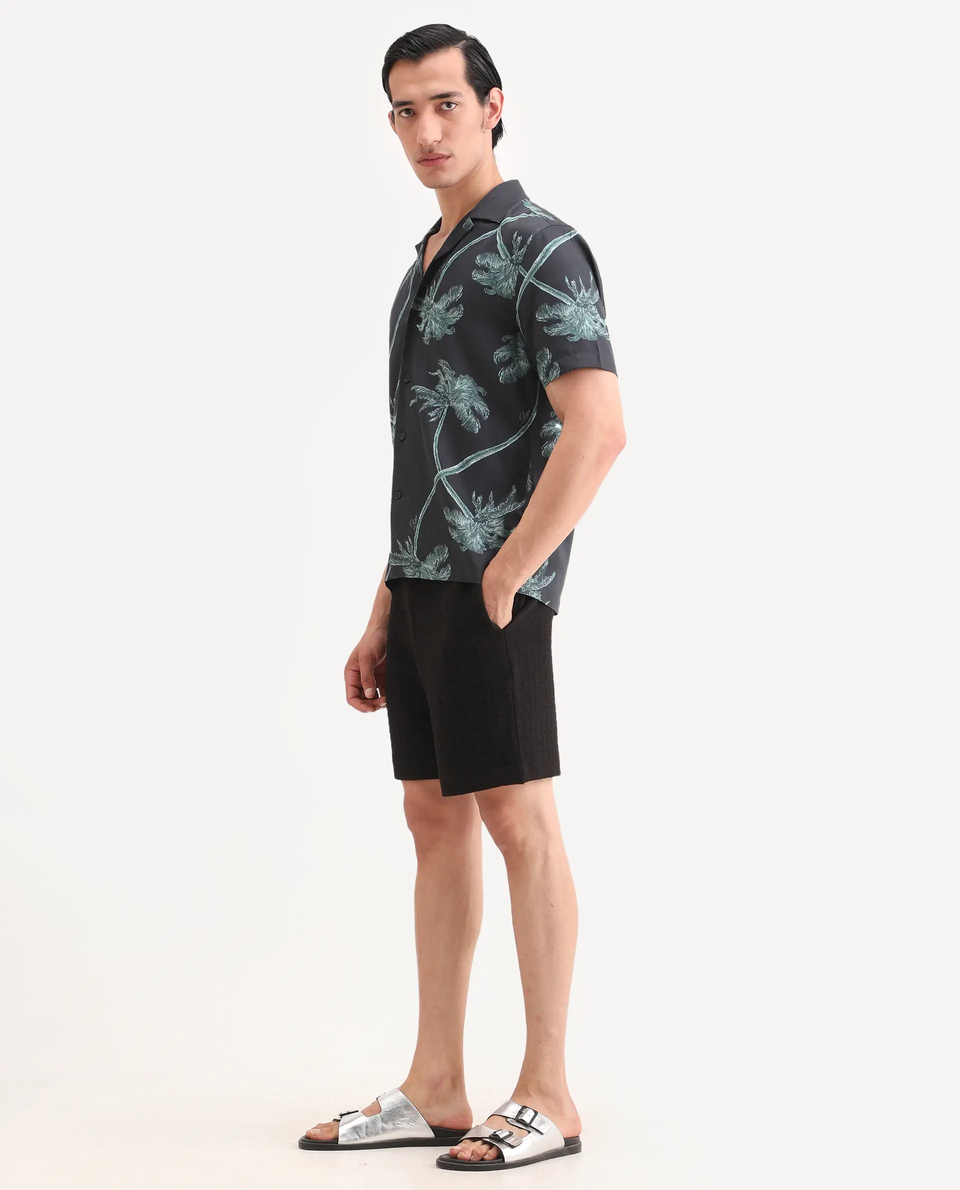 Rare Rabbit Men's Jas-2-Sh Black Polyester Blend Fabric Oversize Fit Jacquard Shorts - Image 5