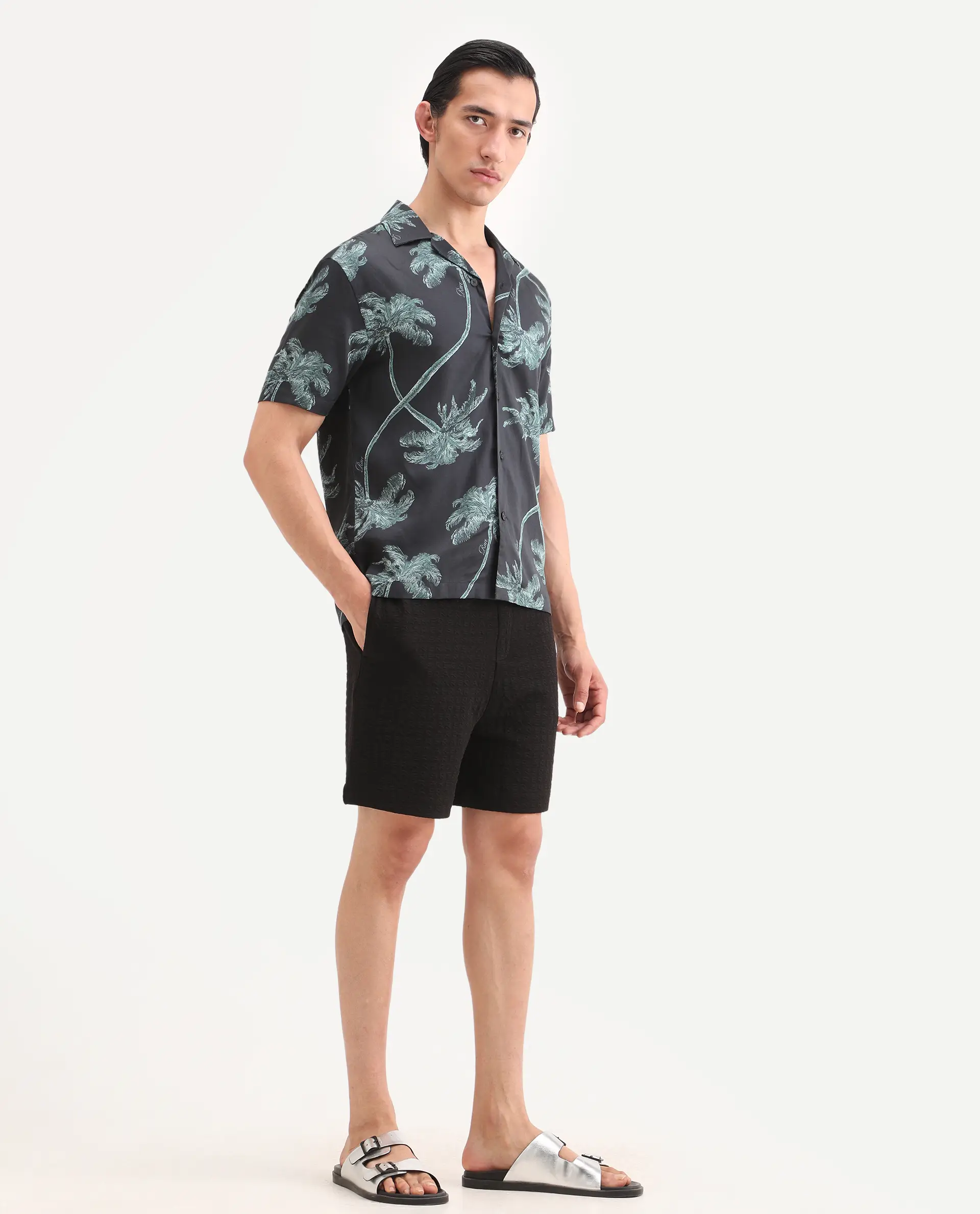Rare Rabbit Men's Jas-2-Sh Black Polyester Blend Fabric Oversize Fit Jacquard Shorts - Image 6