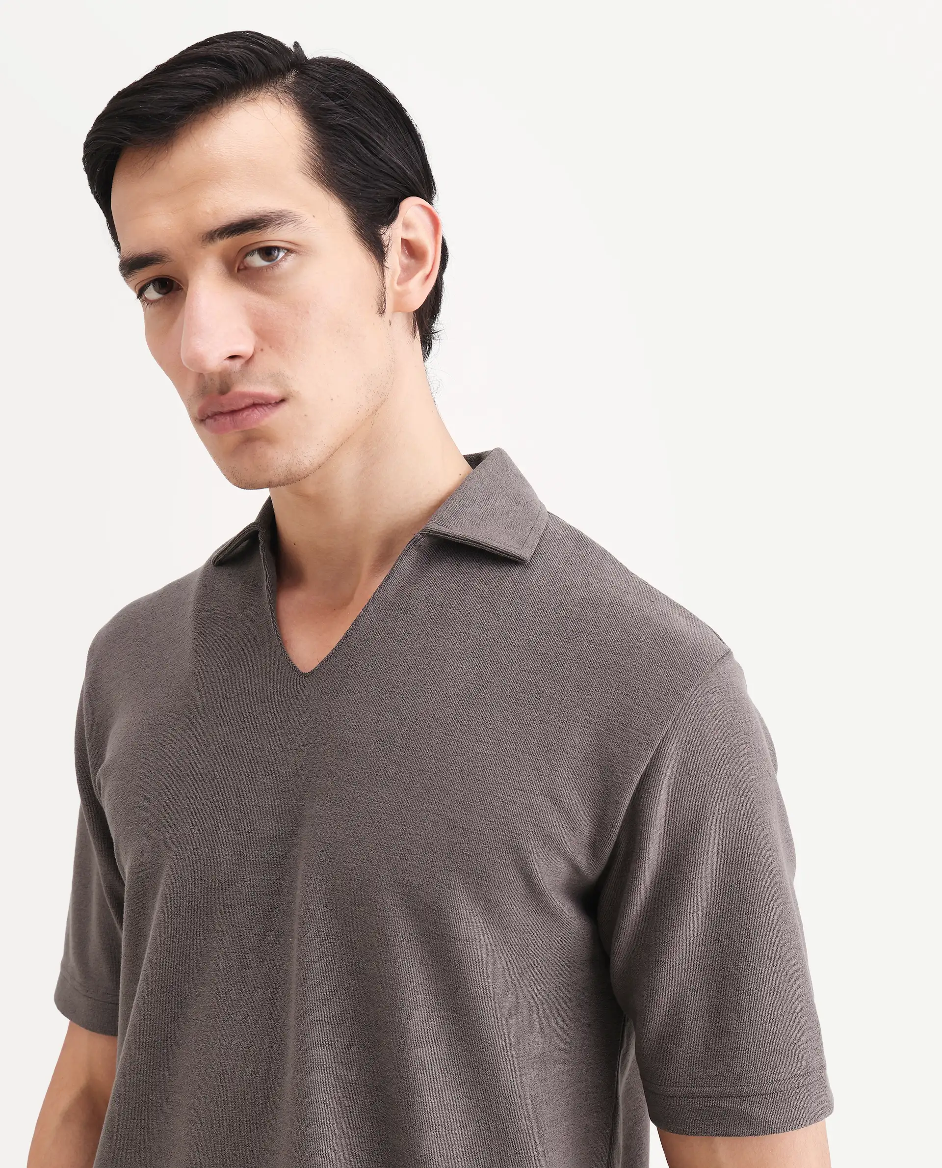 Rare Rabbit Men's Jawal-S26 Dusky Purple Cotton Blend Fabric Half Sleeve Jonny Collar Regular Fit Plain Polo - Image 3