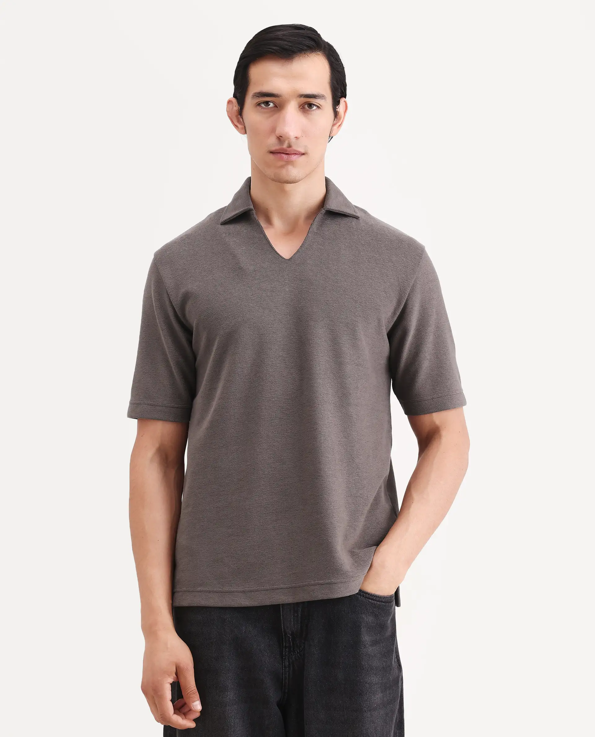Rare Rabbit Men's Jawal-S26 Dusky Purple Cotton Blend Fabric Half Sleeve Jonny Collar Regular Fit Plain Polo - Image 4