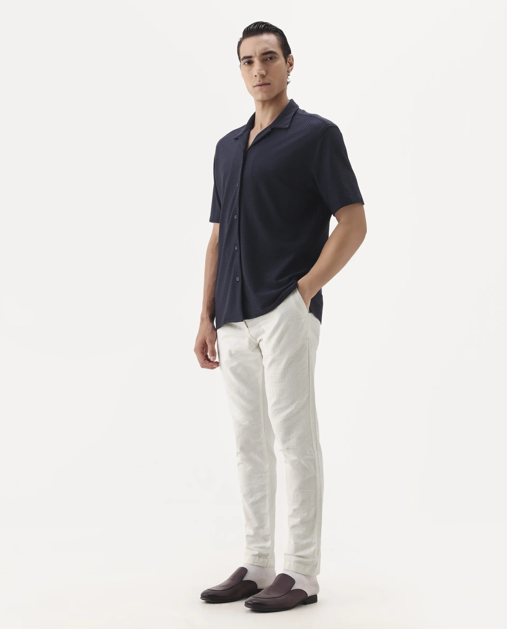 Rare Rabbit Men Jeck-Aw25 White Cotton Fabric Button And Zip Closure Closure Jacquard Trouser - Image 4