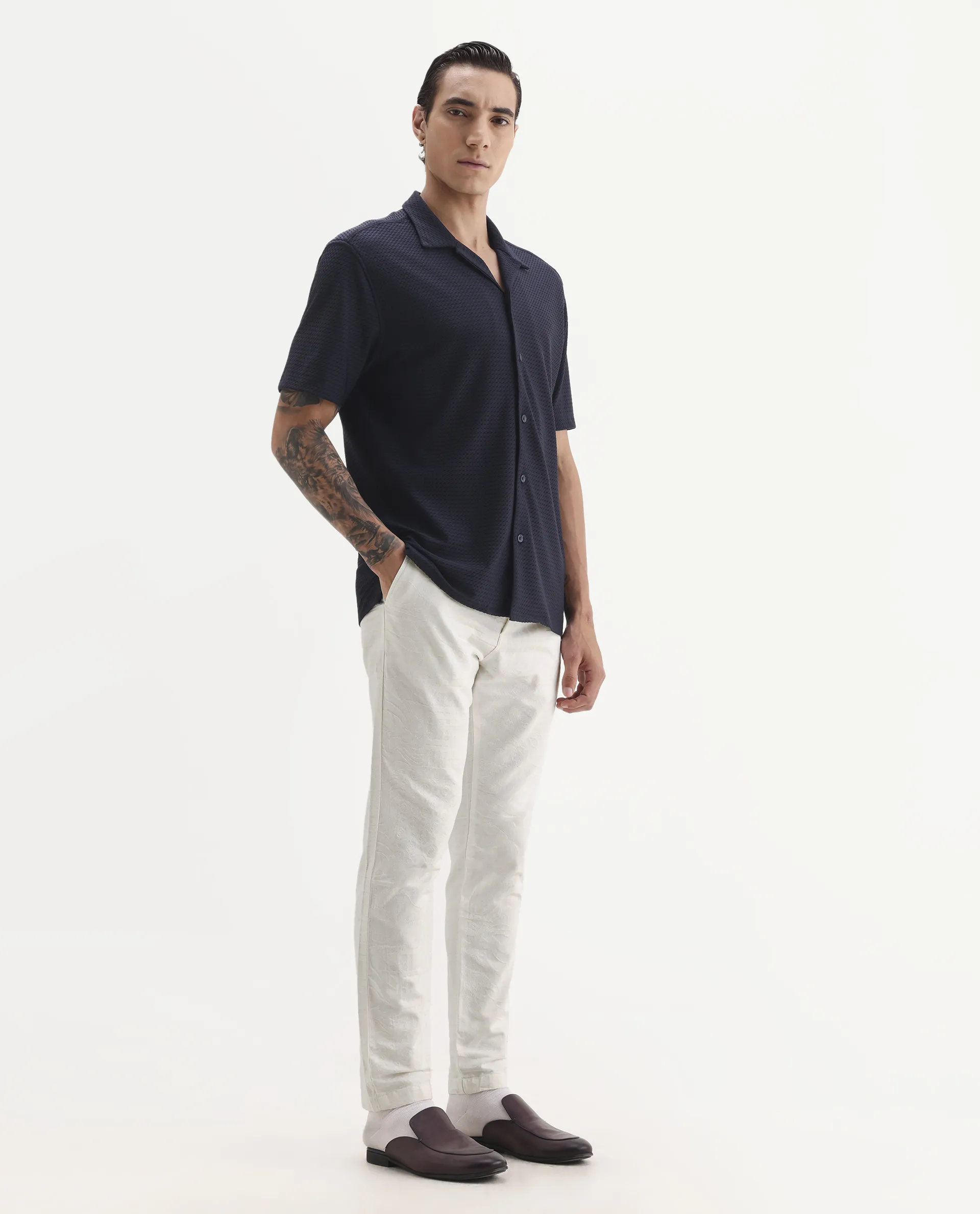 Rare Rabbit Men Jeck-Aw25 White Cotton Fabric Button And Zip Closure Closure Jacquard Trouser - Image 5