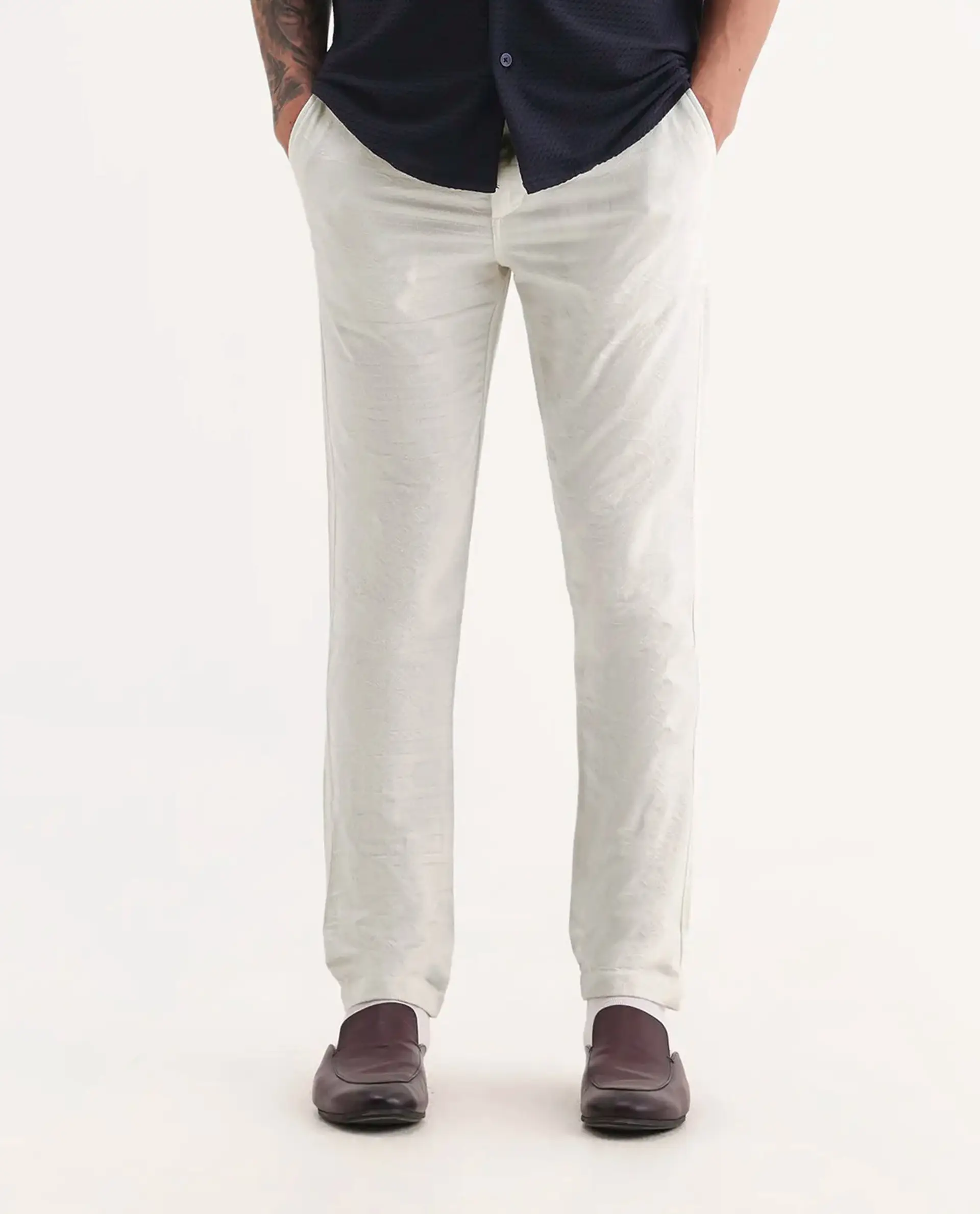Rare Rabbit Men Jeck-Aw25 White Cotton Fabric Button And Zip Closure Closure Jacquard Trouser - Image 8