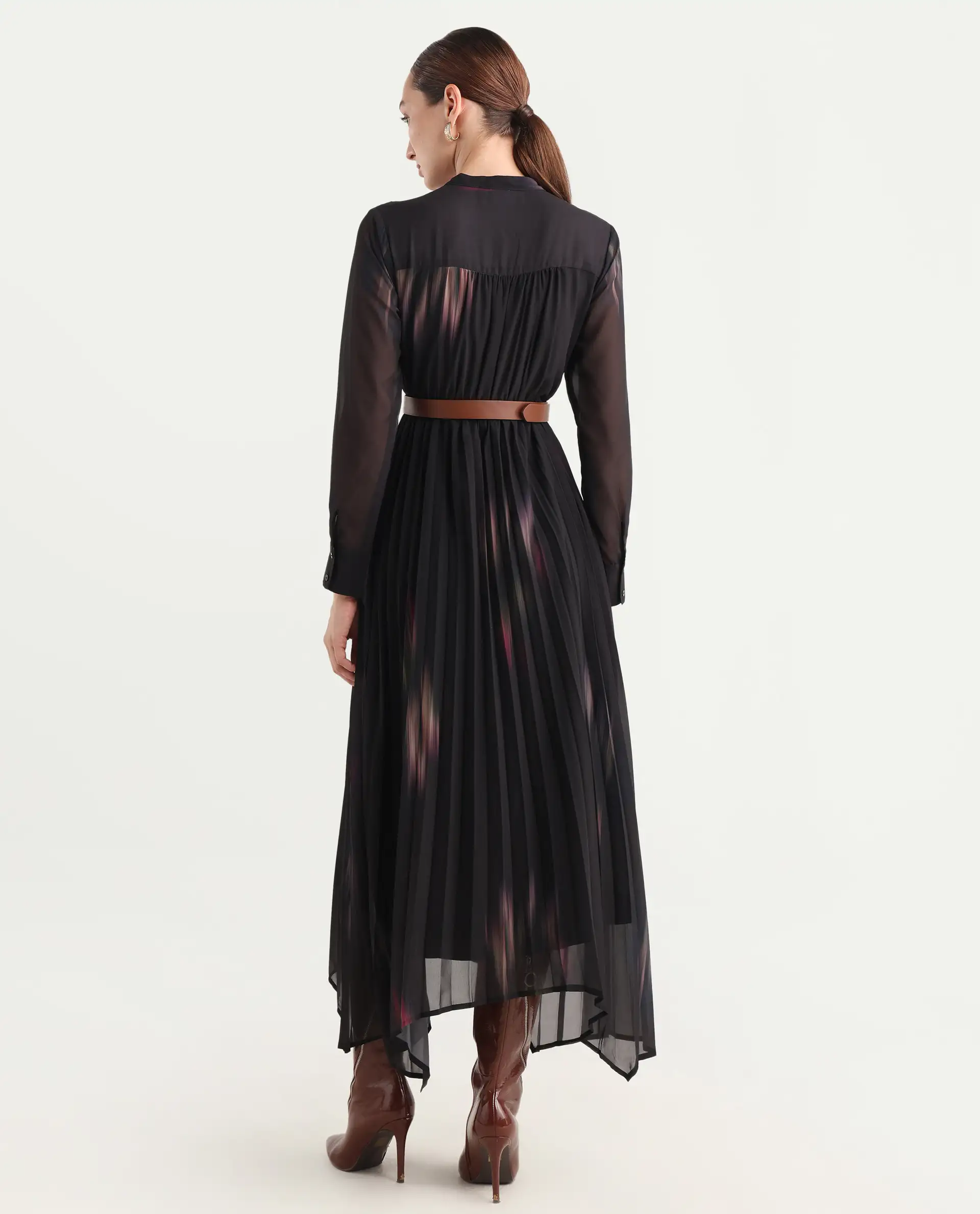 Rareism Women Jencoso Black Cuffed Sleeve V-Neck Flared Maxi Printed Dress - Image 5