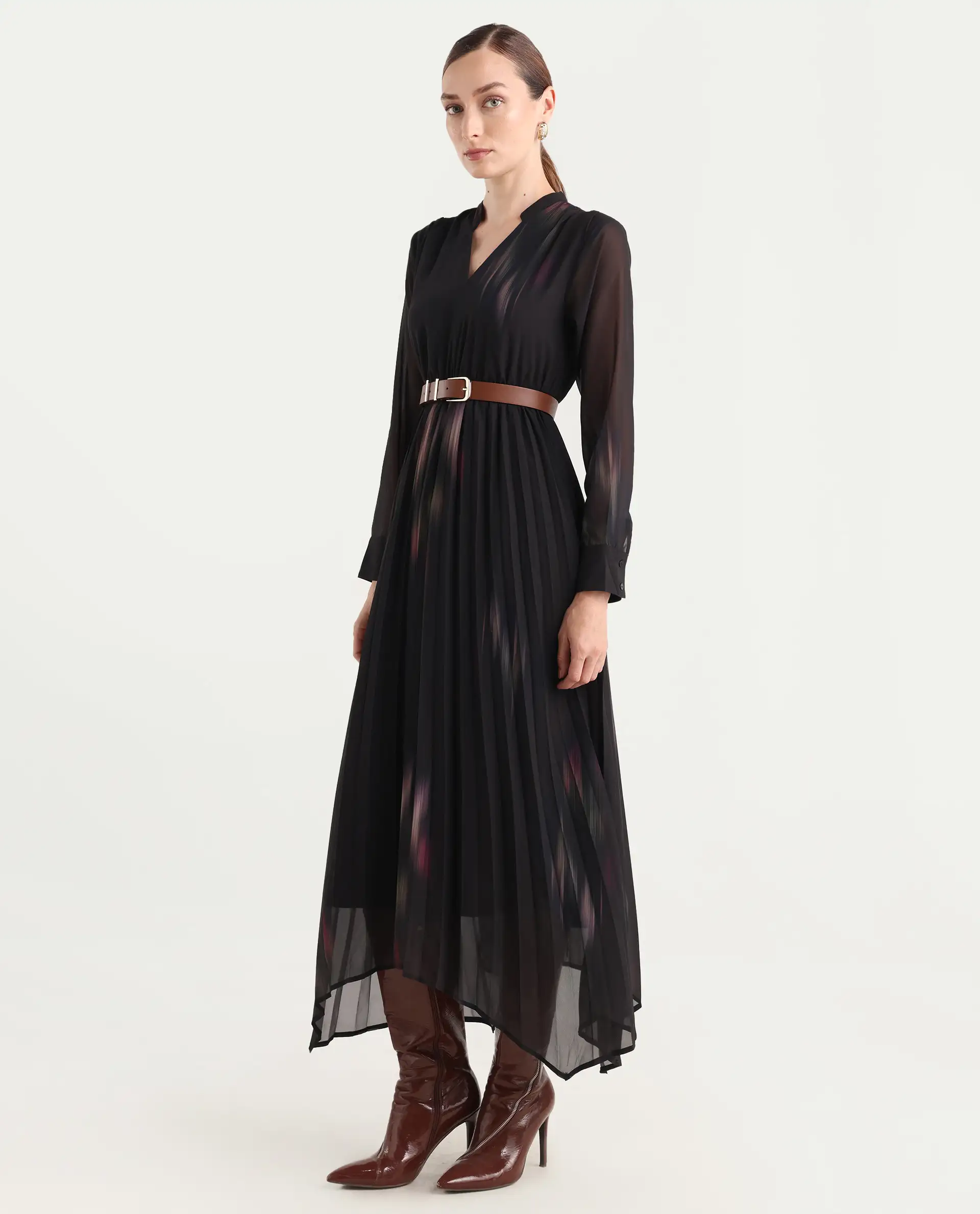 Rareism Women Jencoso Black Cuffed Sleeve V-Neck Flared Maxi Printed Dress - Image 7