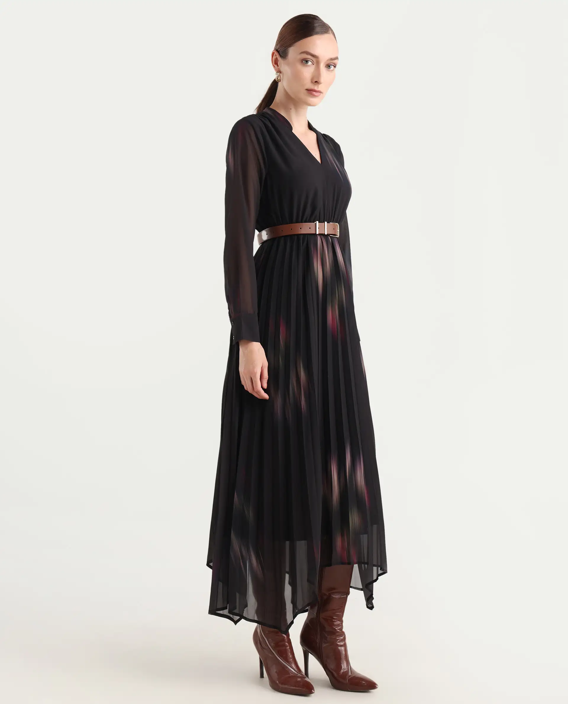 Rareism Women Jencoso Black Cuffed Sleeve V-Neck Flared Maxi Printed Dress - Image 8